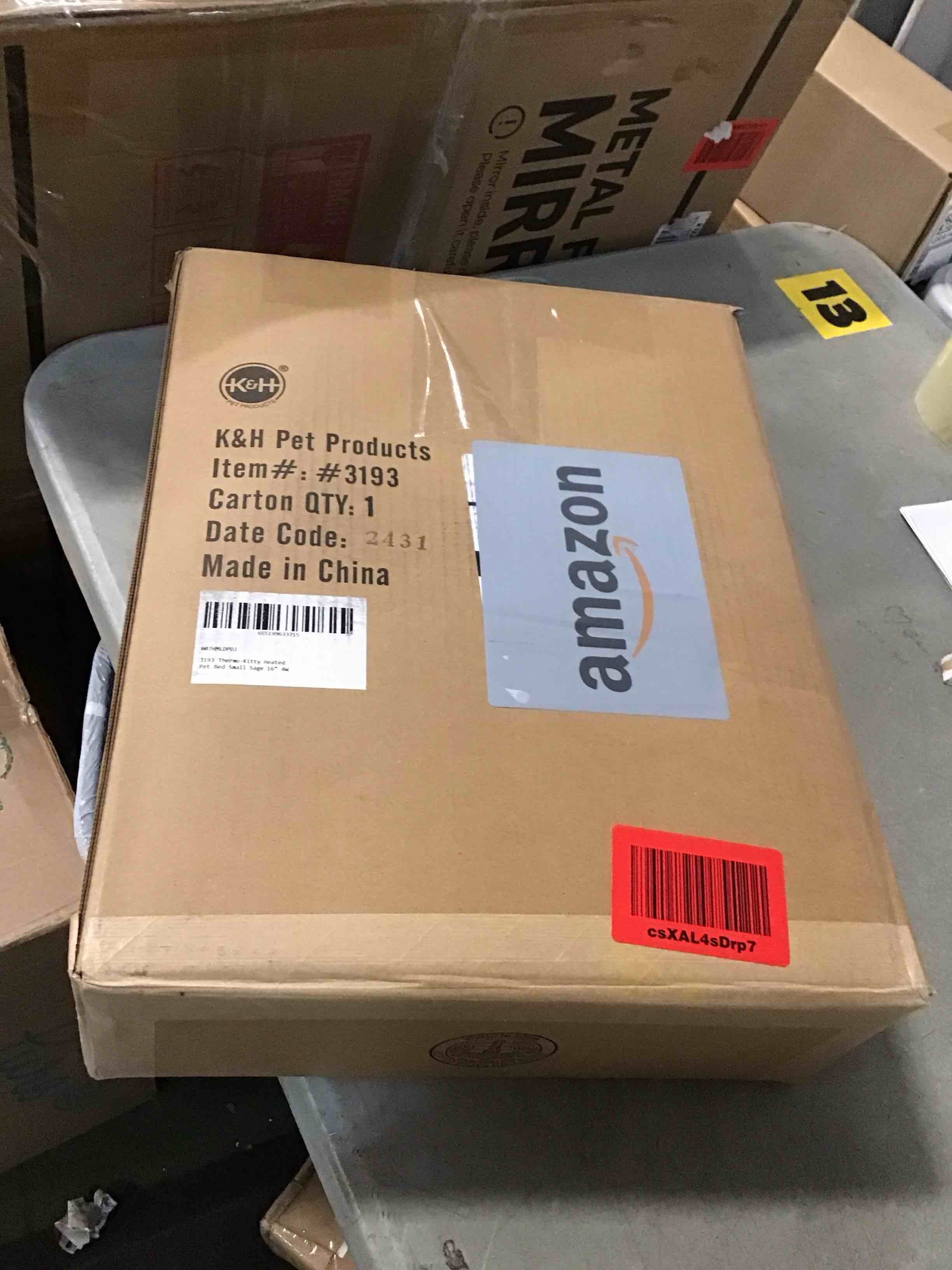 https://s3.amazonaws.com/lotting-images-prod/bidfta/GRA1466309_1733246015004.jpeg