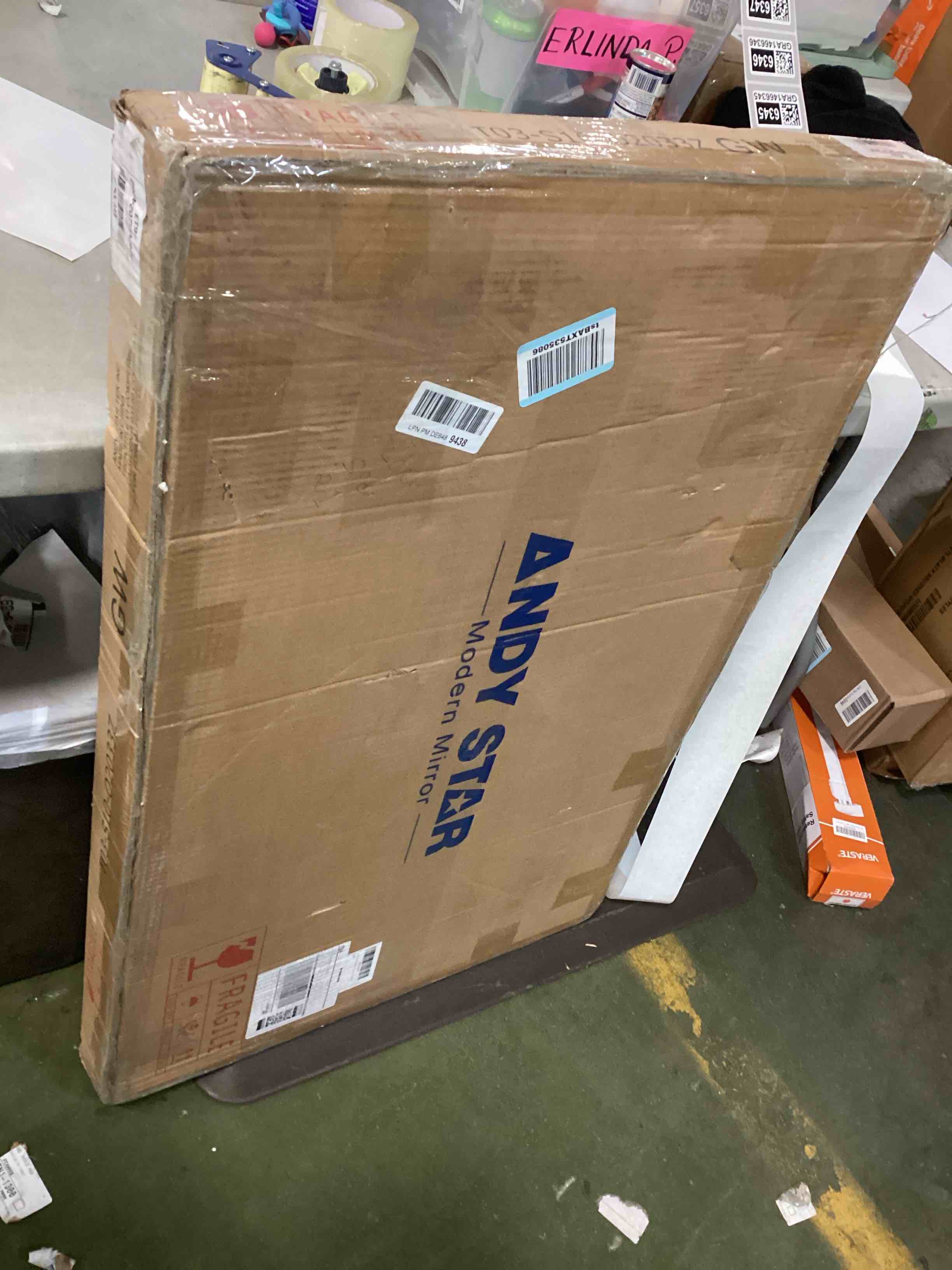 https://s3.amazonaws.com/lotting-images-prod/bidfta/GRA1466343_1733251829999.jpeg