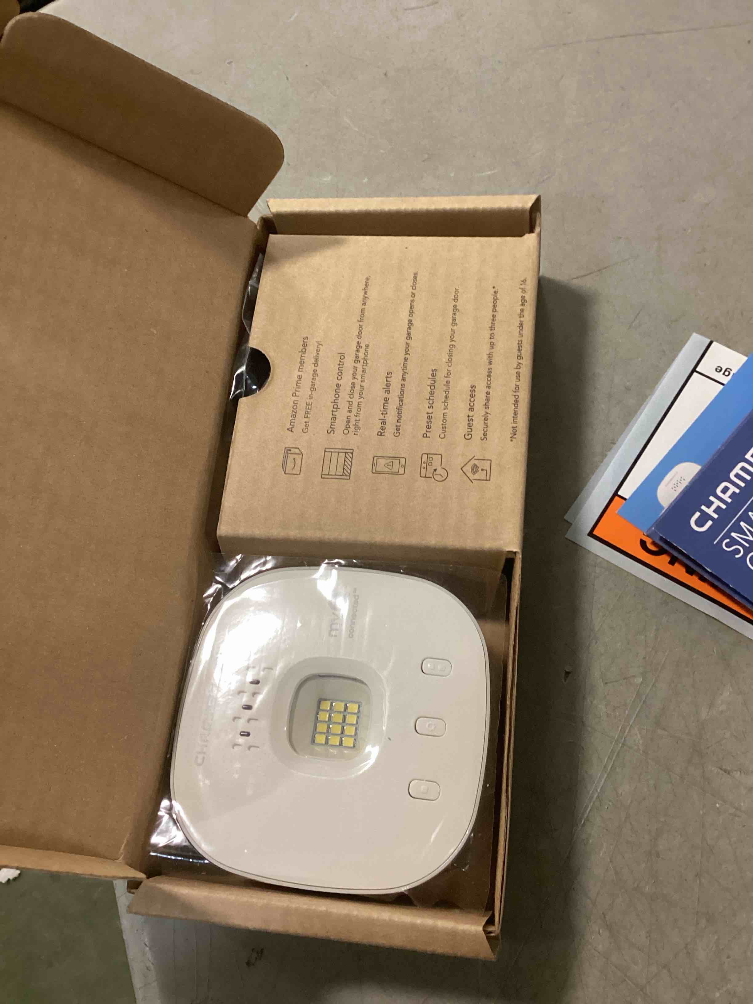 https://s3.amazonaws.com/lotting-images-prod/bidfta/GRA1466423_1733260422909.jpeg