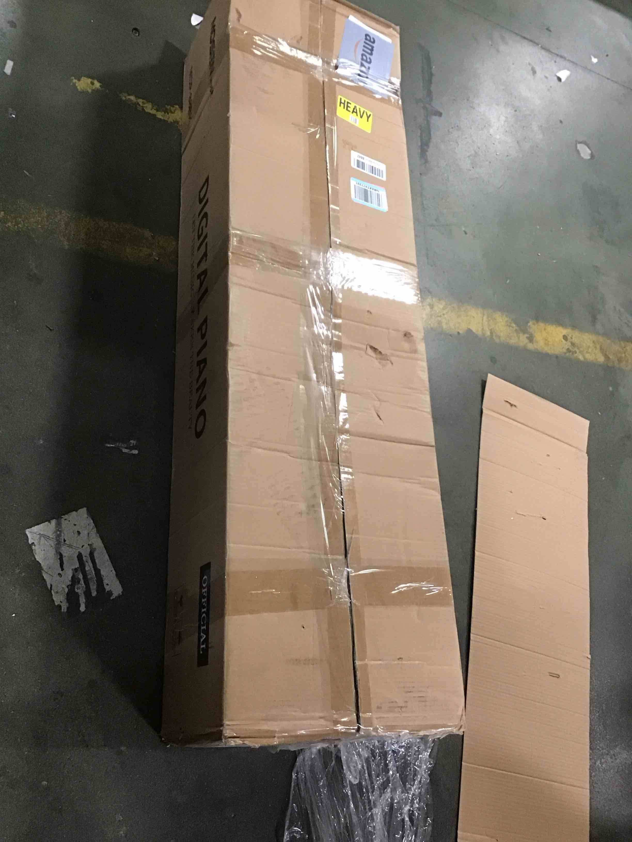 https://s3.amazonaws.com/lotting-images-prod/bidfta/GRA1466463_1733320457056.jpeg