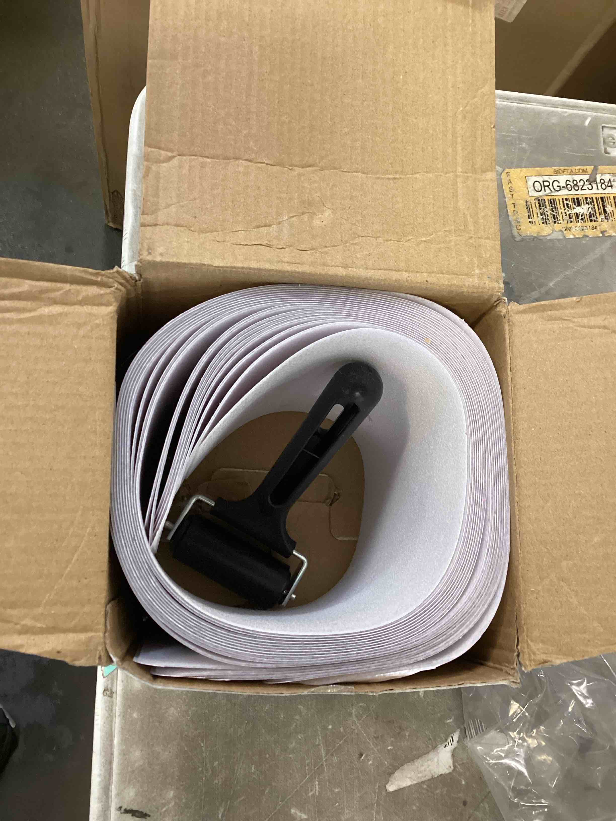 https://s3.amazonaws.com/lotting-images-prod/bidfta/GRA1466820_1733510925430.jpeg