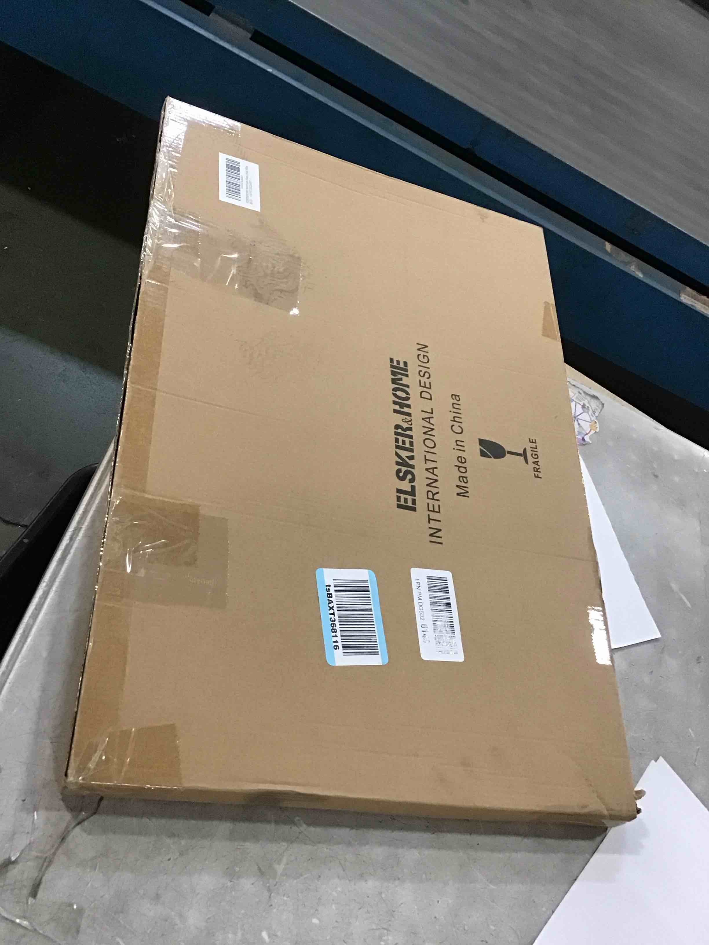 https://s3.amazonaws.com/lotting-images-prod/bidfta/GRA1467442_1733926164837.jpeg