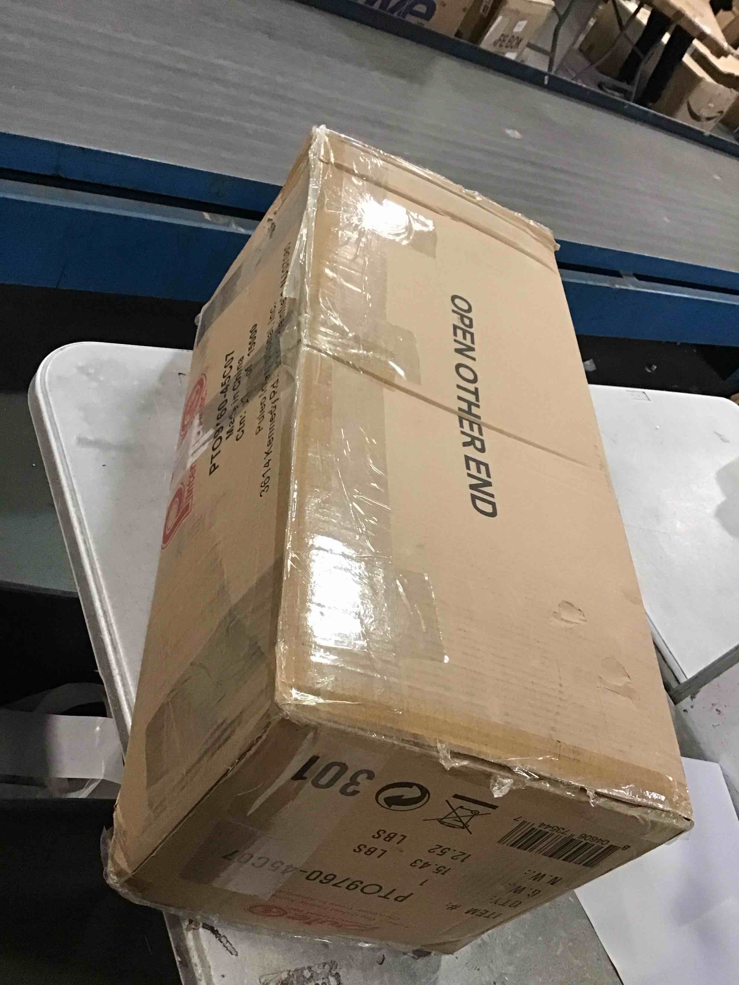 https://s3.amazonaws.com/lotting-images-prod/bidfta/GRA1467527_1733942783182.jpeg