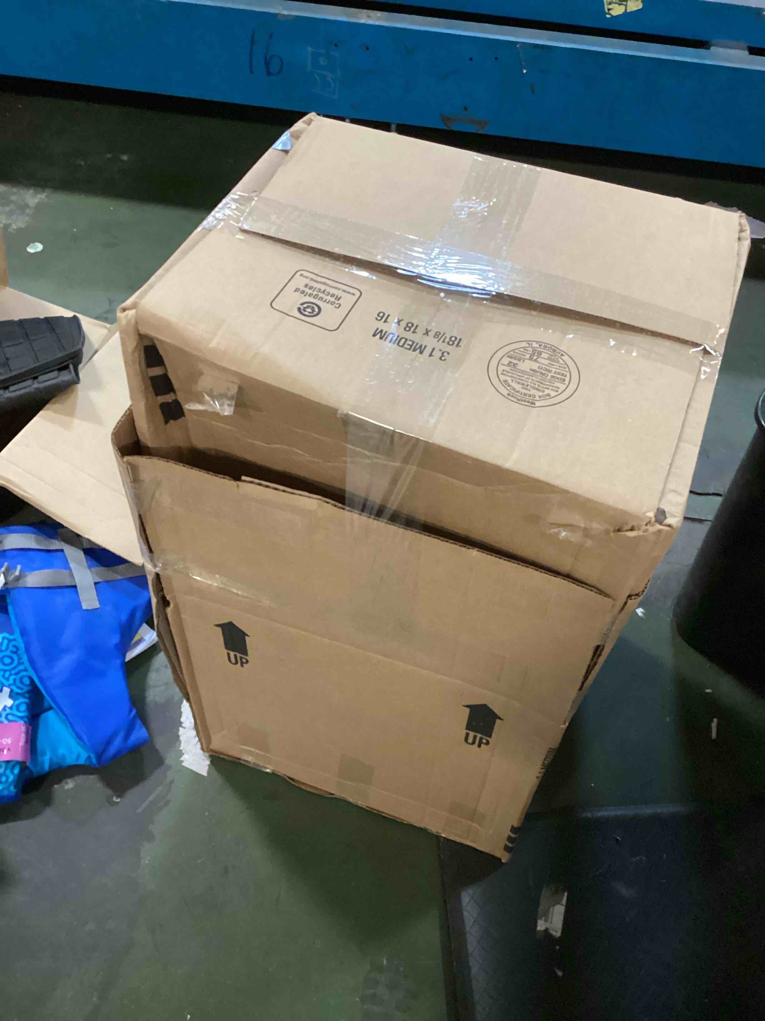 https://s3.amazonaws.com/lotting-images-prod/bidfta/GRA1467595_1733949615215.jpeg