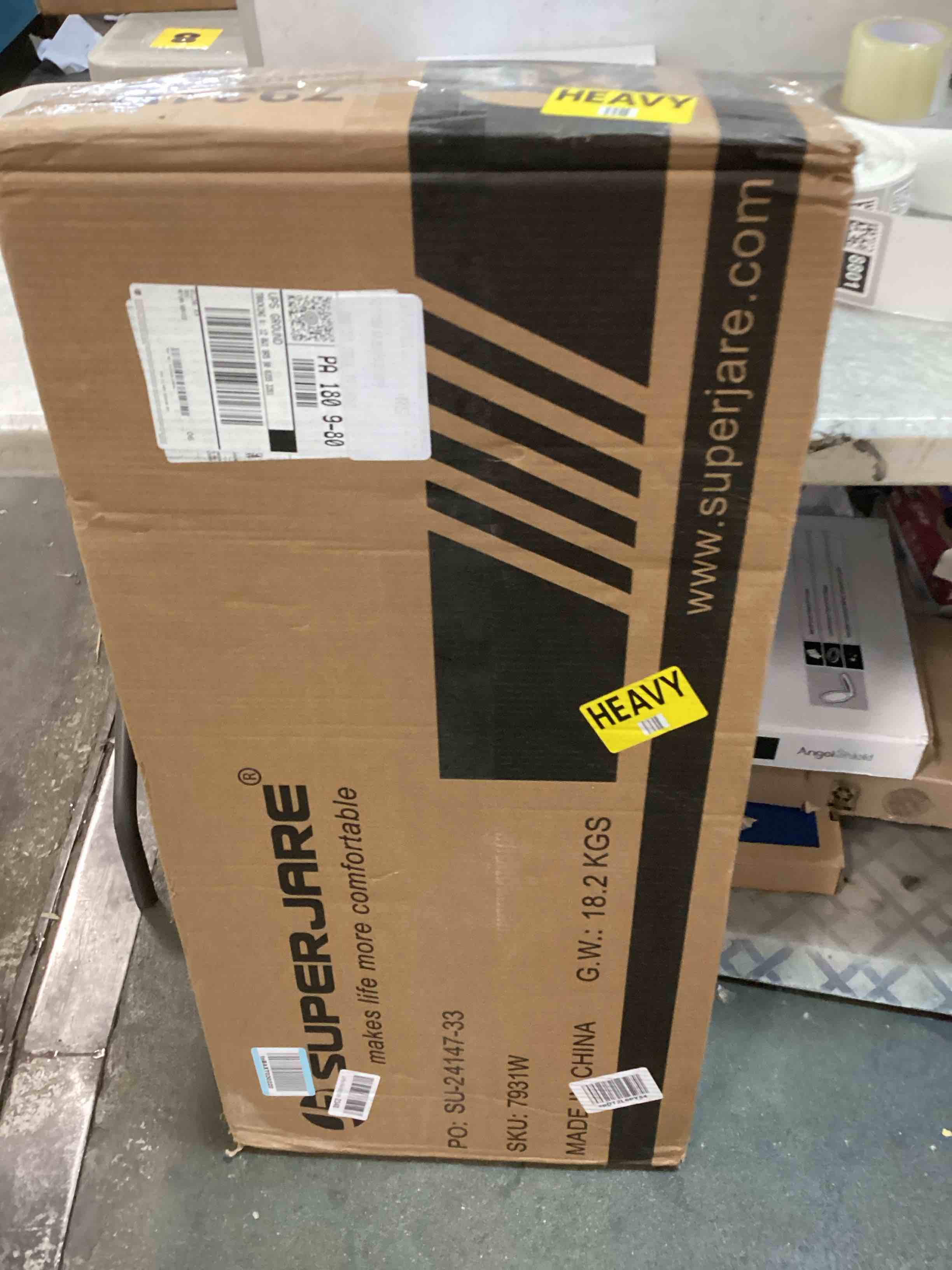 https://s3.amazonaws.com/lotting-images-prod/bidfta/GRA1468801_1733166372922.jpeg