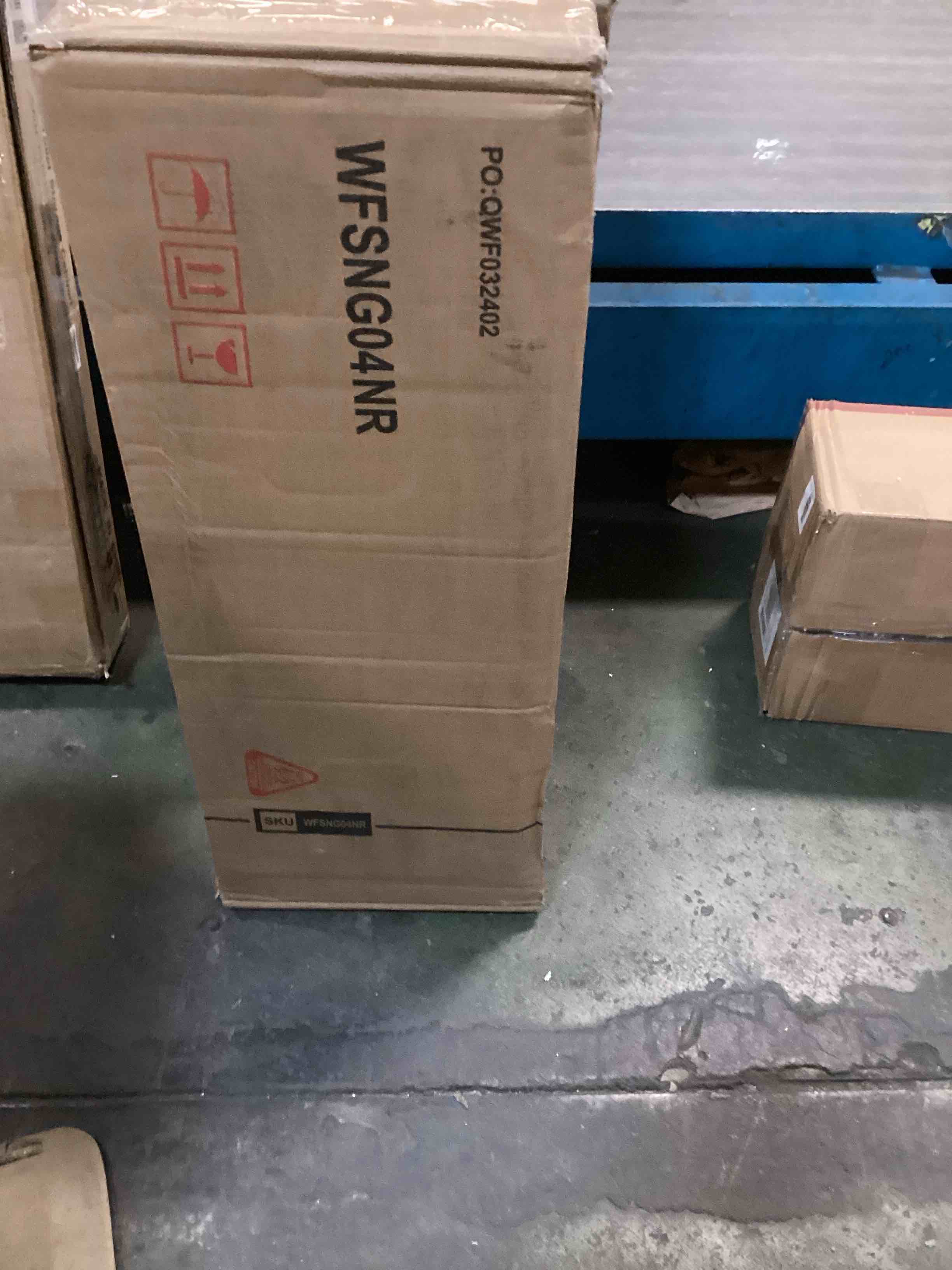 https://s3.amazonaws.com/lotting-images-prod/bidfta/GRA1469052_1733252233104.jpeg