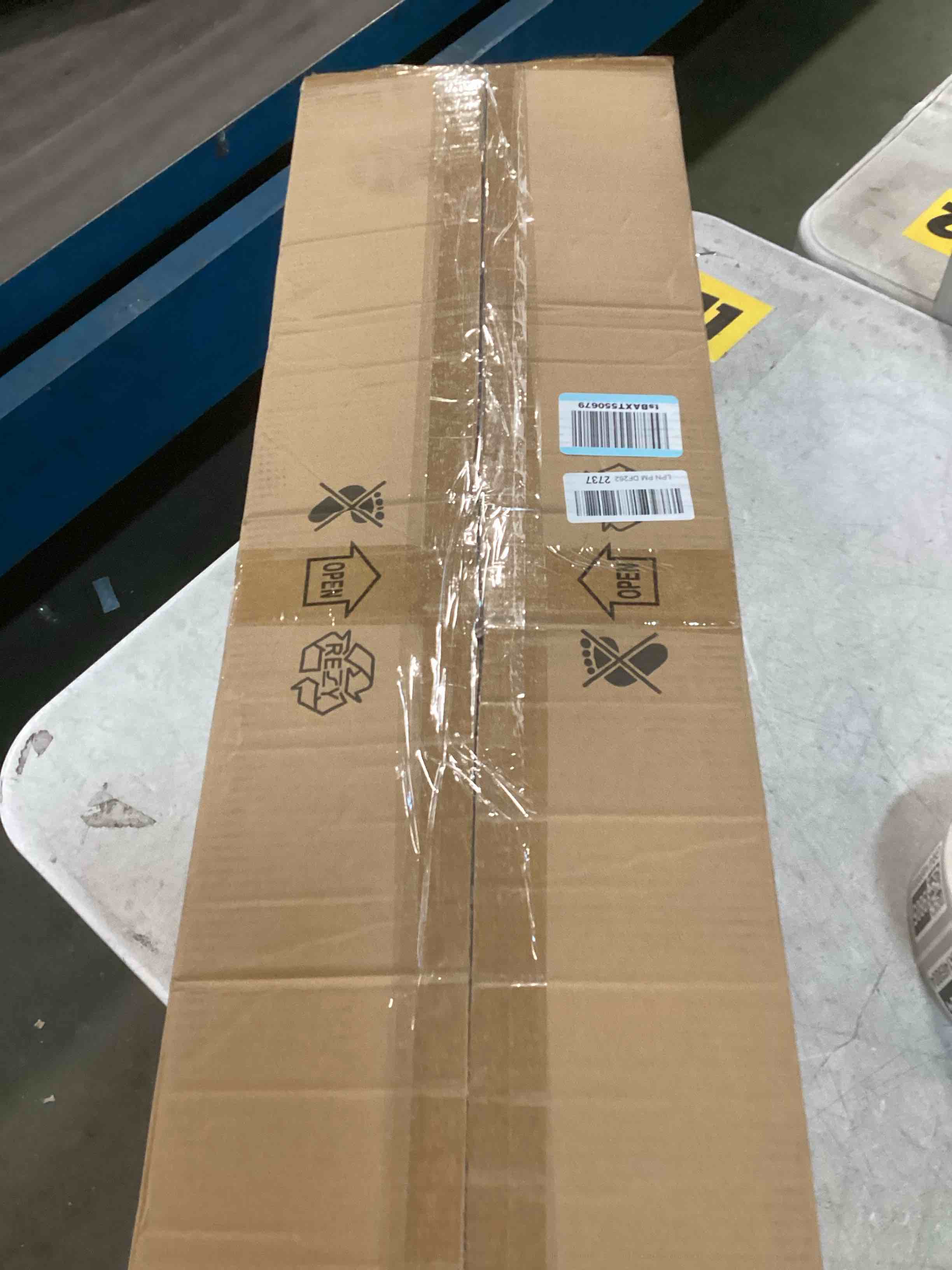 https://s3.amazonaws.com/lotting-images-prod/bidfta/GRA1469803_1733516581607.jpeg
