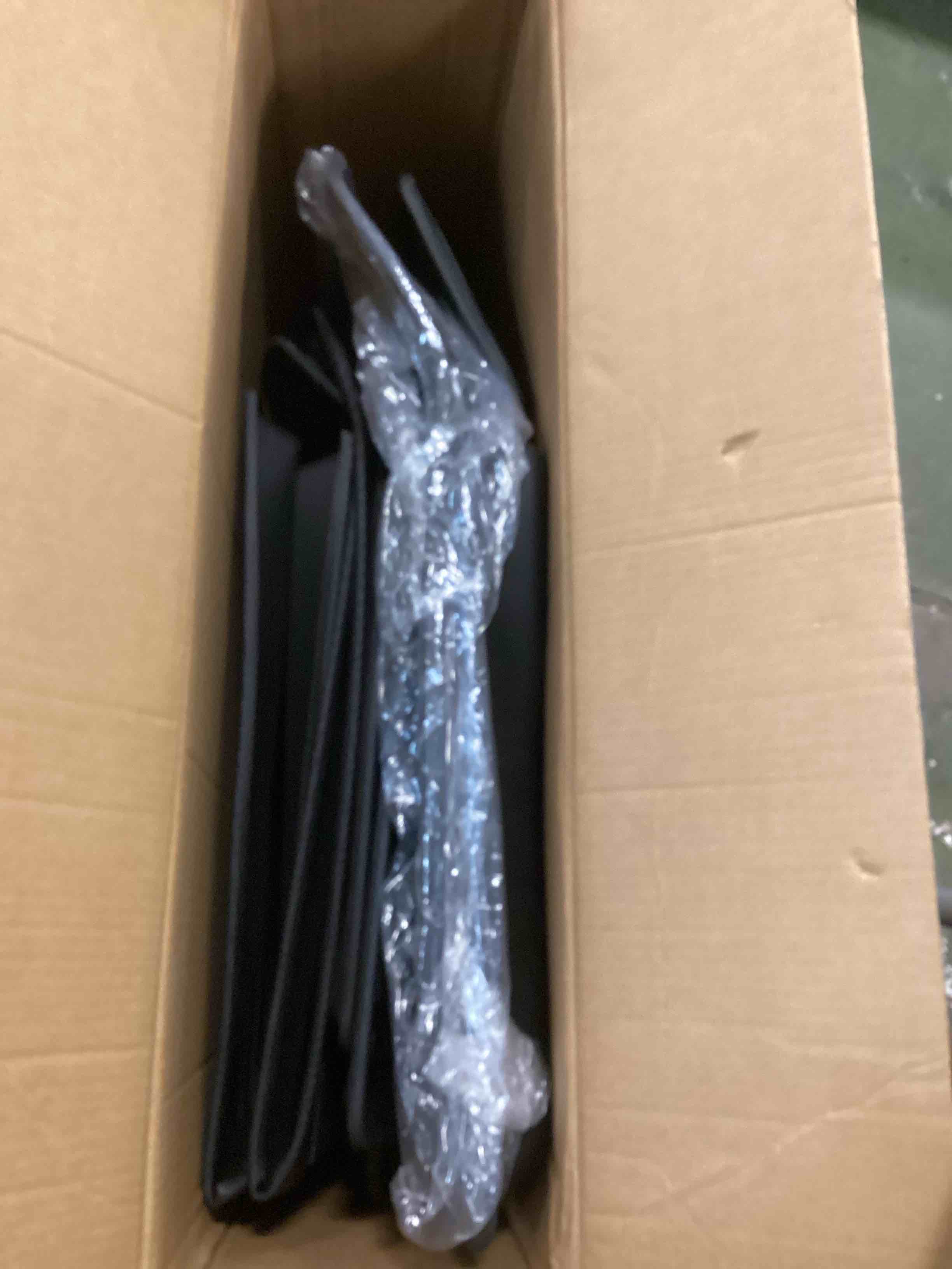 https://s3.amazonaws.com/lotting-images-prod/bidfta/GRA1470201_1733858393130.jpeg