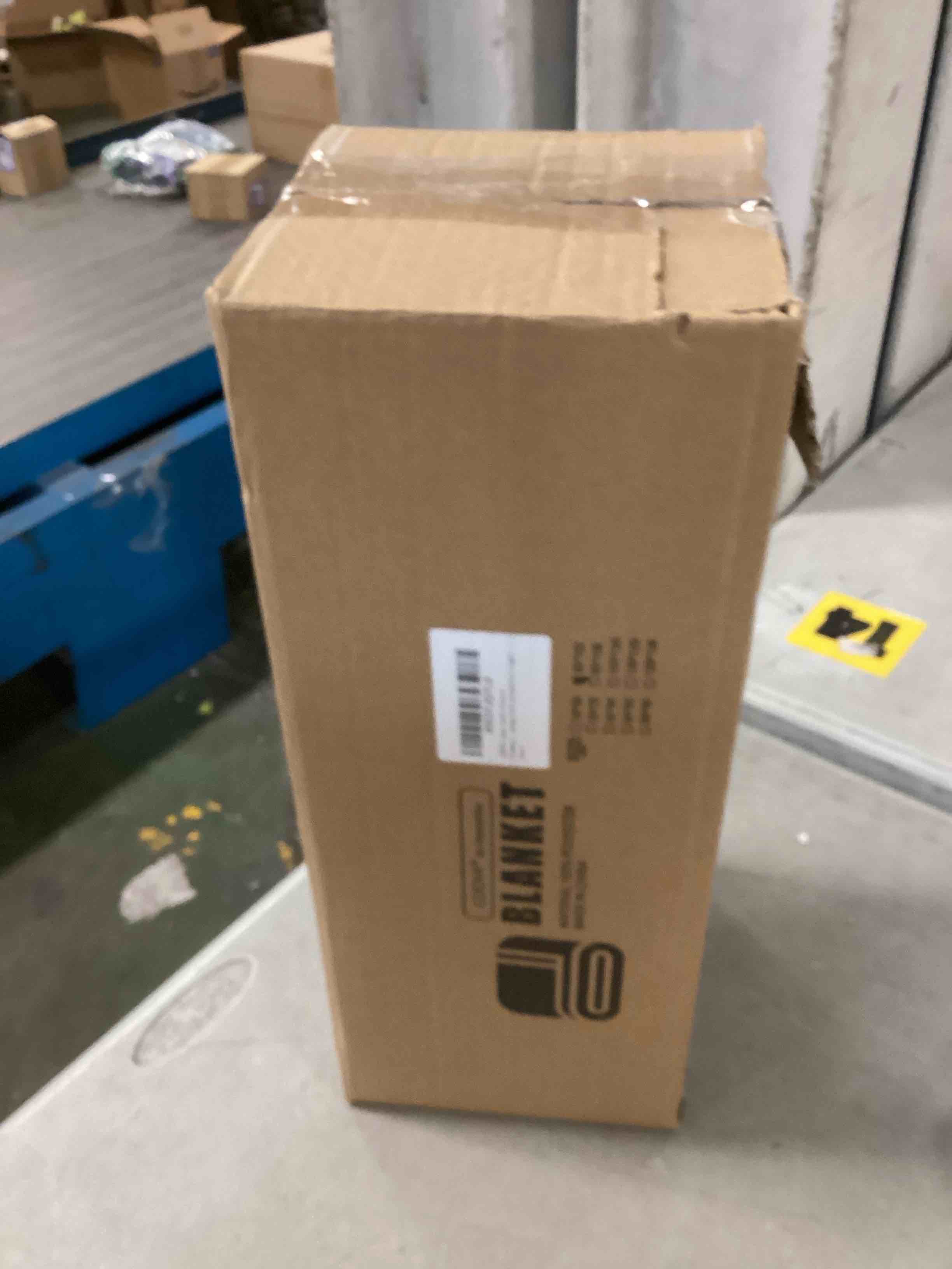 https://s3.amazonaws.com/lotting-images-prod/bidfta/GRA1470250_1733865247546.jpeg