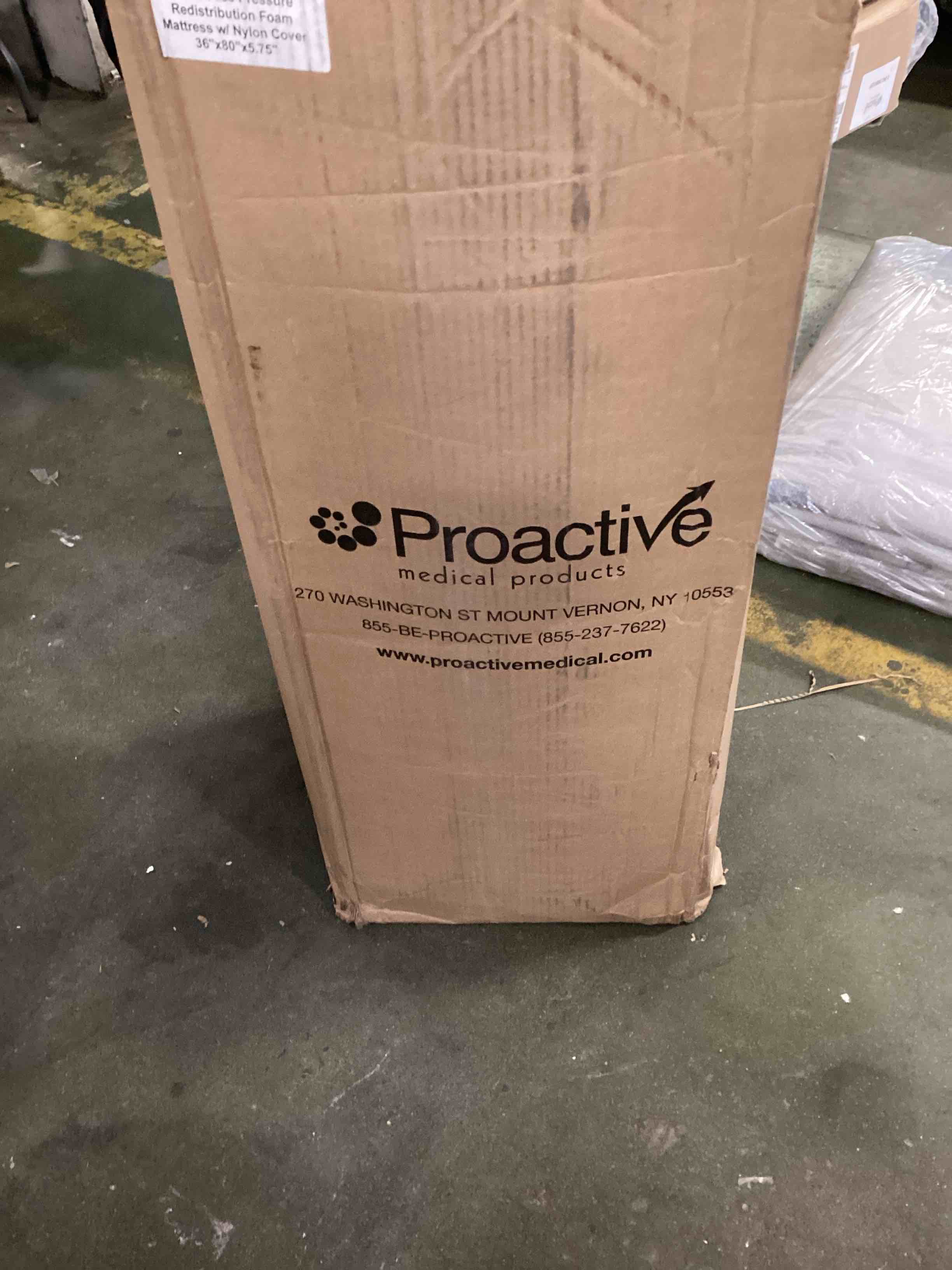 https://s3.amazonaws.com/lotting-images-prod/bidfta/GRA1470505_1734029827276.jpeg