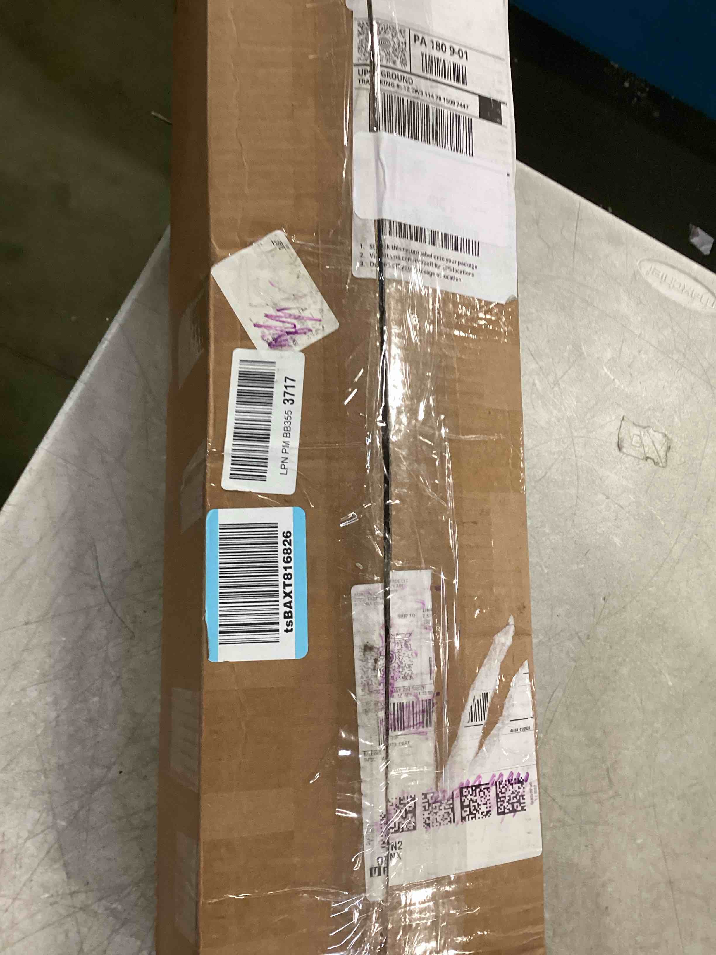 https://s3.amazonaws.com/lotting-images-prod/bidfta/GRA1470512_1734032101492.jpeg