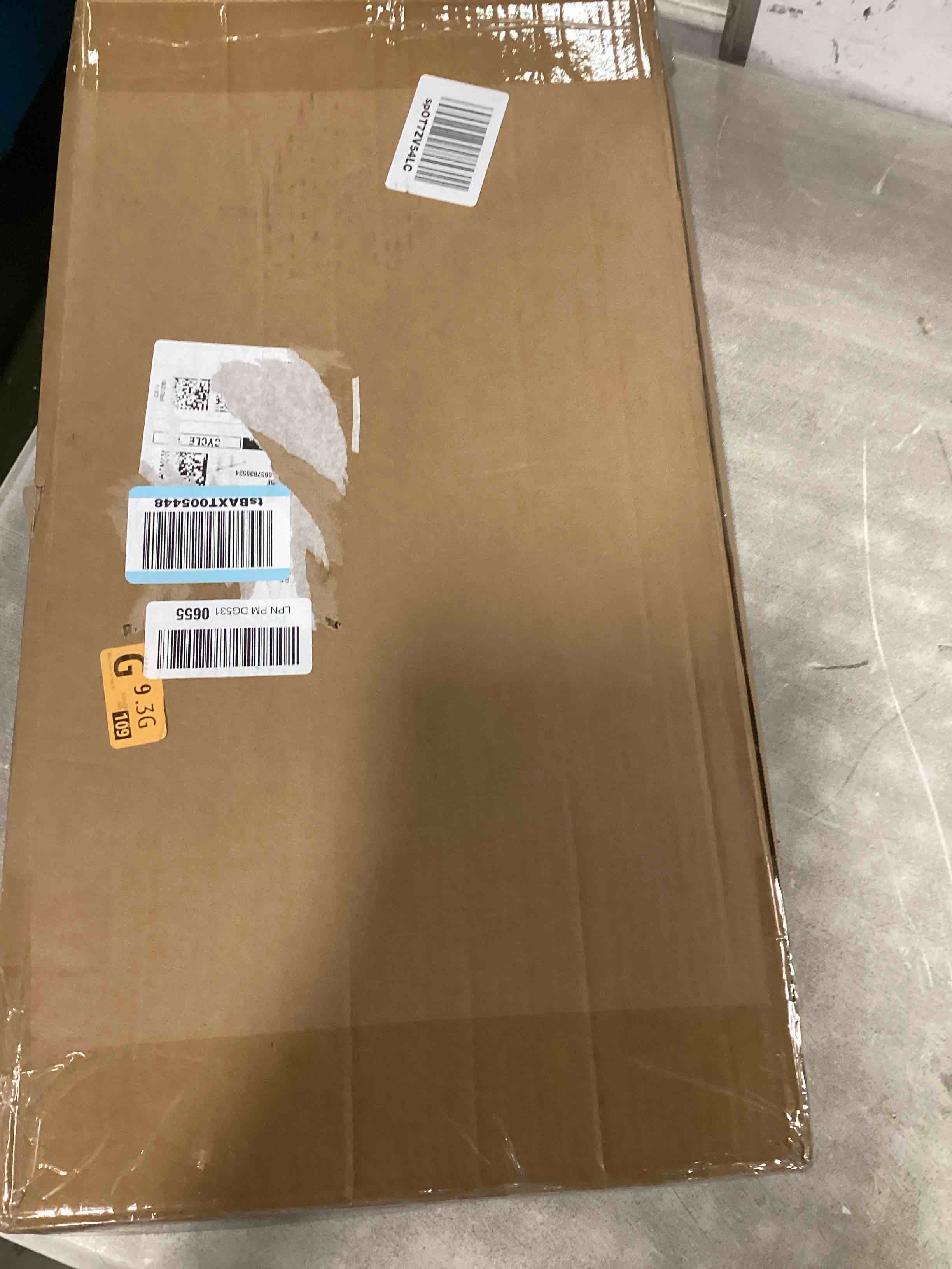 https://s3.amazonaws.com/lotting-images-prod/bidfta/GRA1470700_1734179934597.jpeg