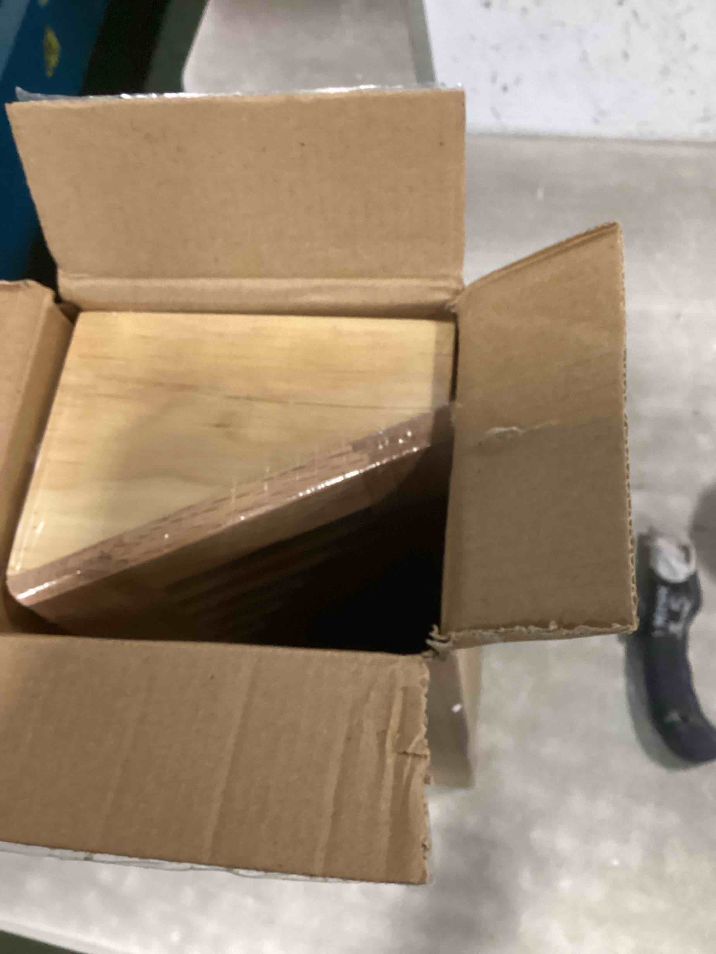 https://s3.amazonaws.com/lotting-images-prod/bidfta/GRA1470701_1734179981477.jpeg
