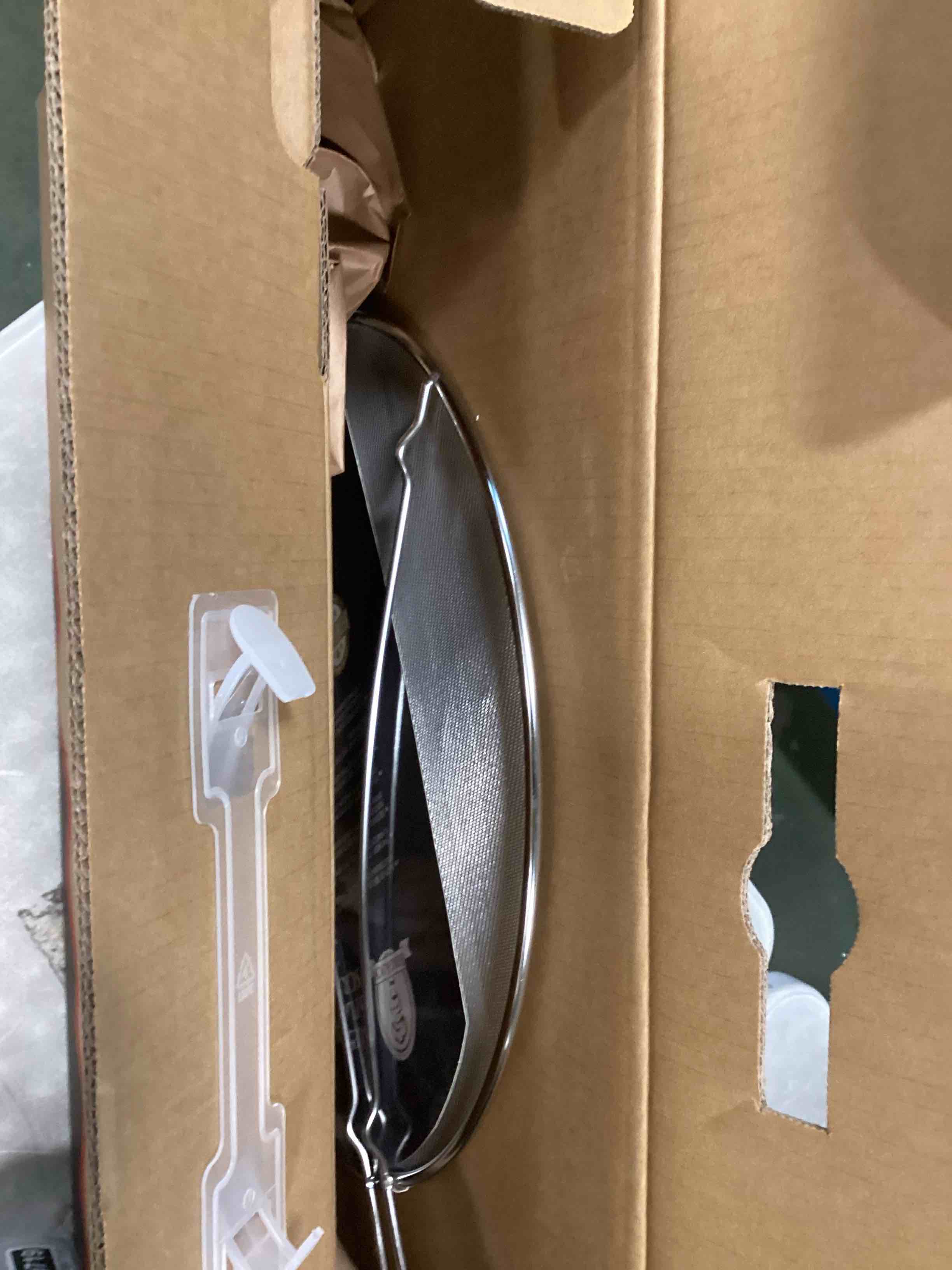 https://s3.amazonaws.com/lotting-images-prod/bidfta/GRA1470718_1734181640971.jpeg