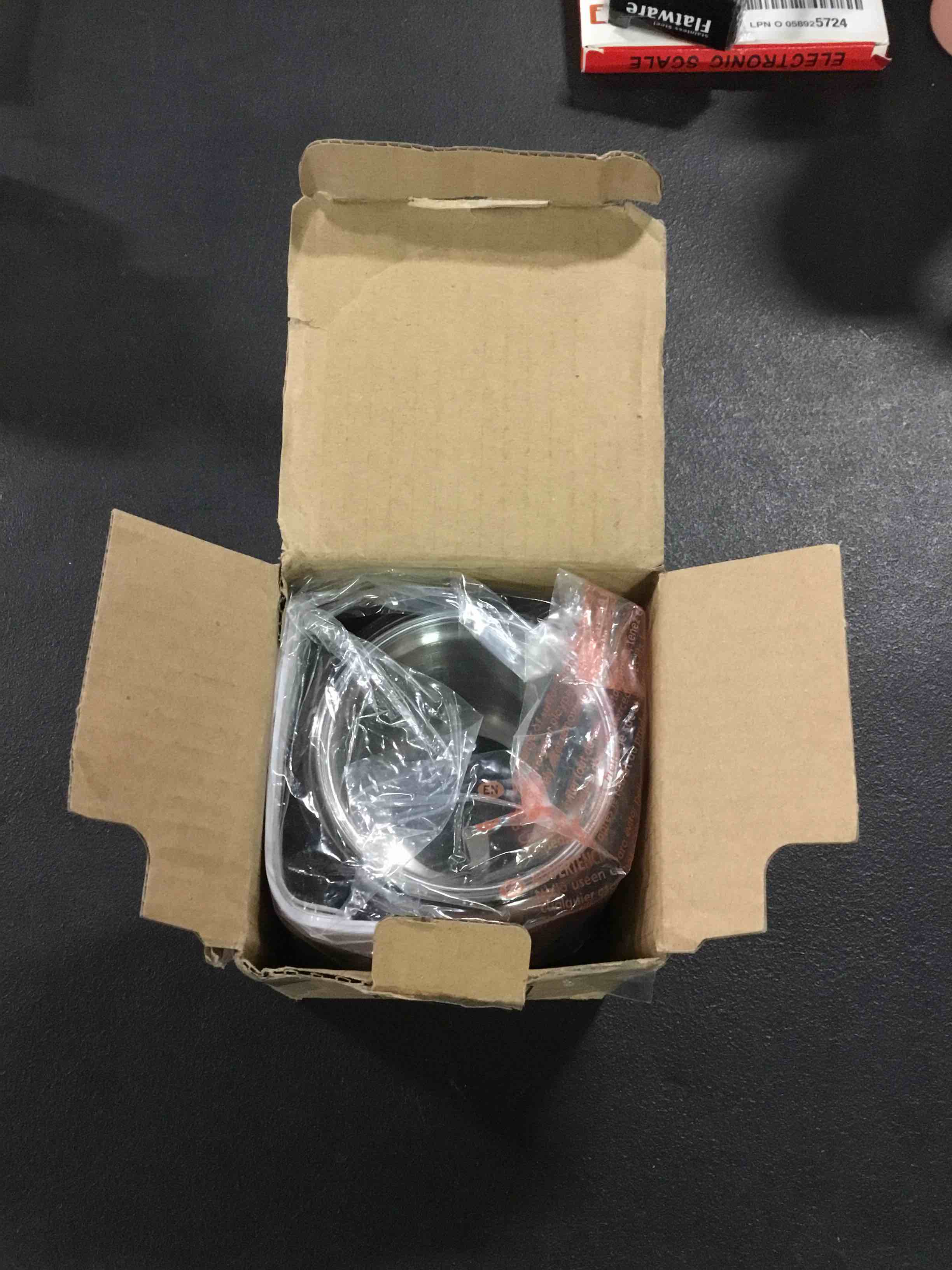 https://s3.amazonaws.com/lotting-images-prod/bidfta/GRA1471021_1732211081327.jpeg