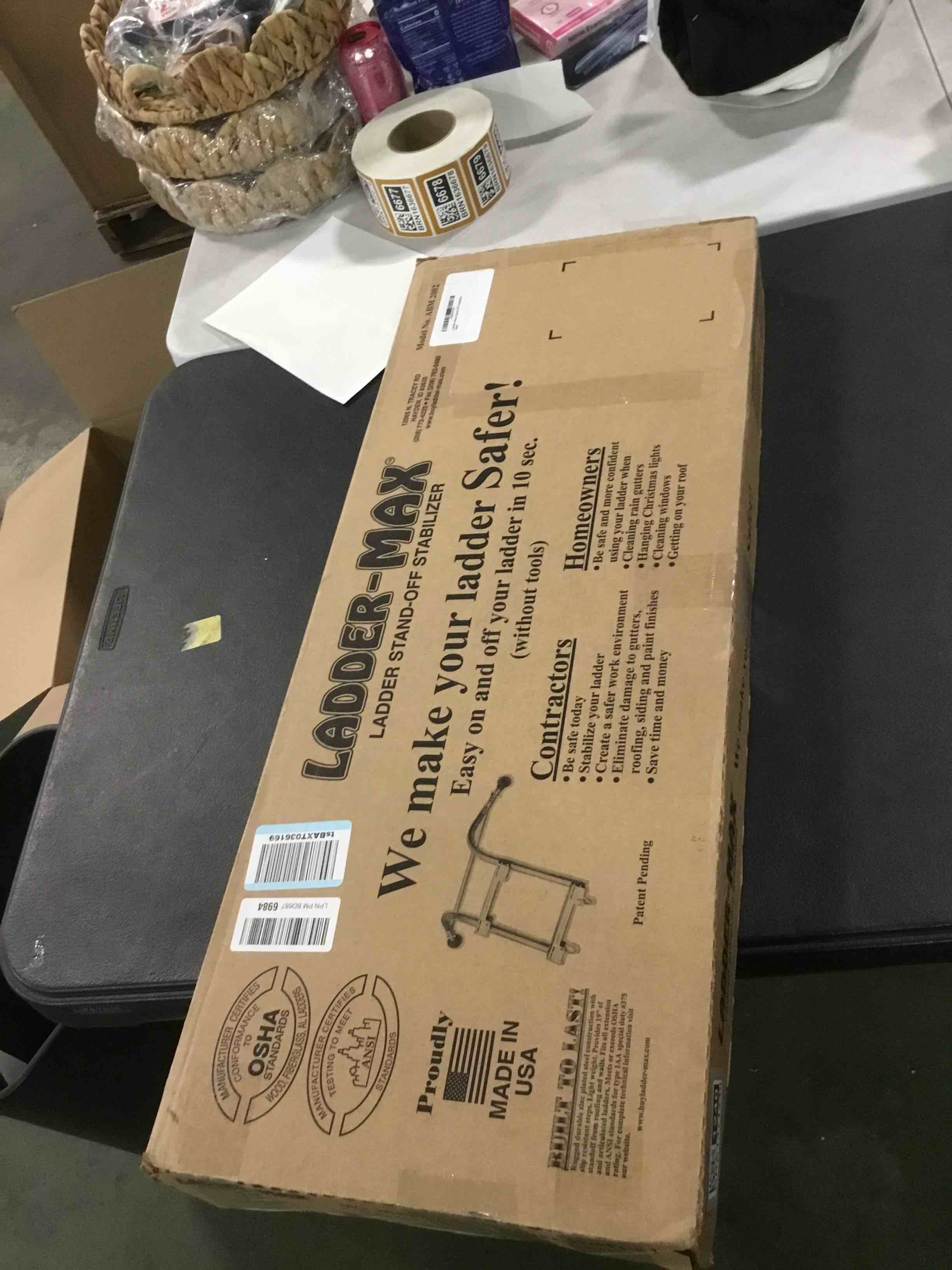 https://s3.amazonaws.com/lotting-images-prod/bidfta/GRA1471240_1733762524849.jpeg