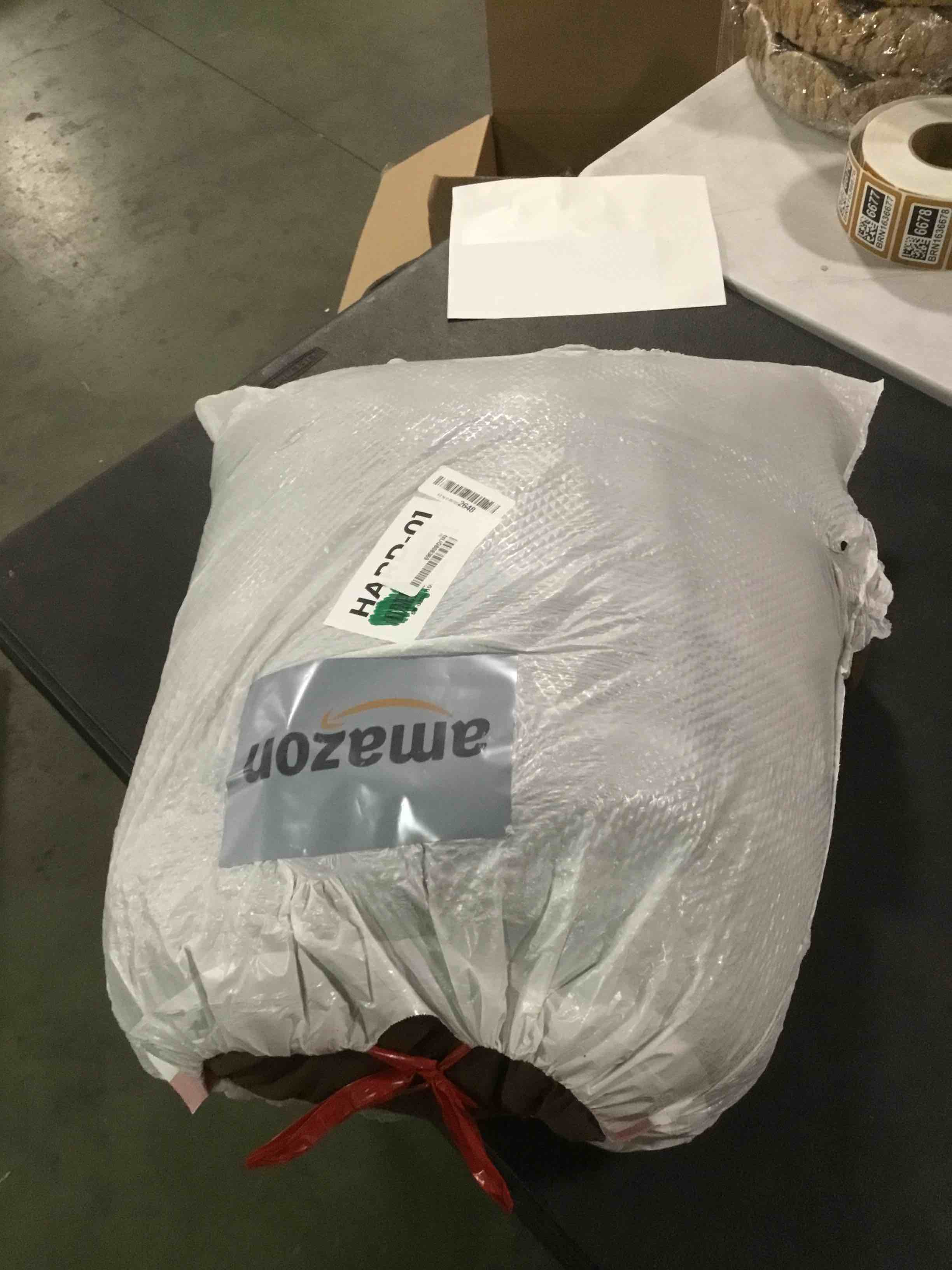 https://s3.amazonaws.com/lotting-images-prod/bidfta/GRA1471310_1733773907076.jpeg