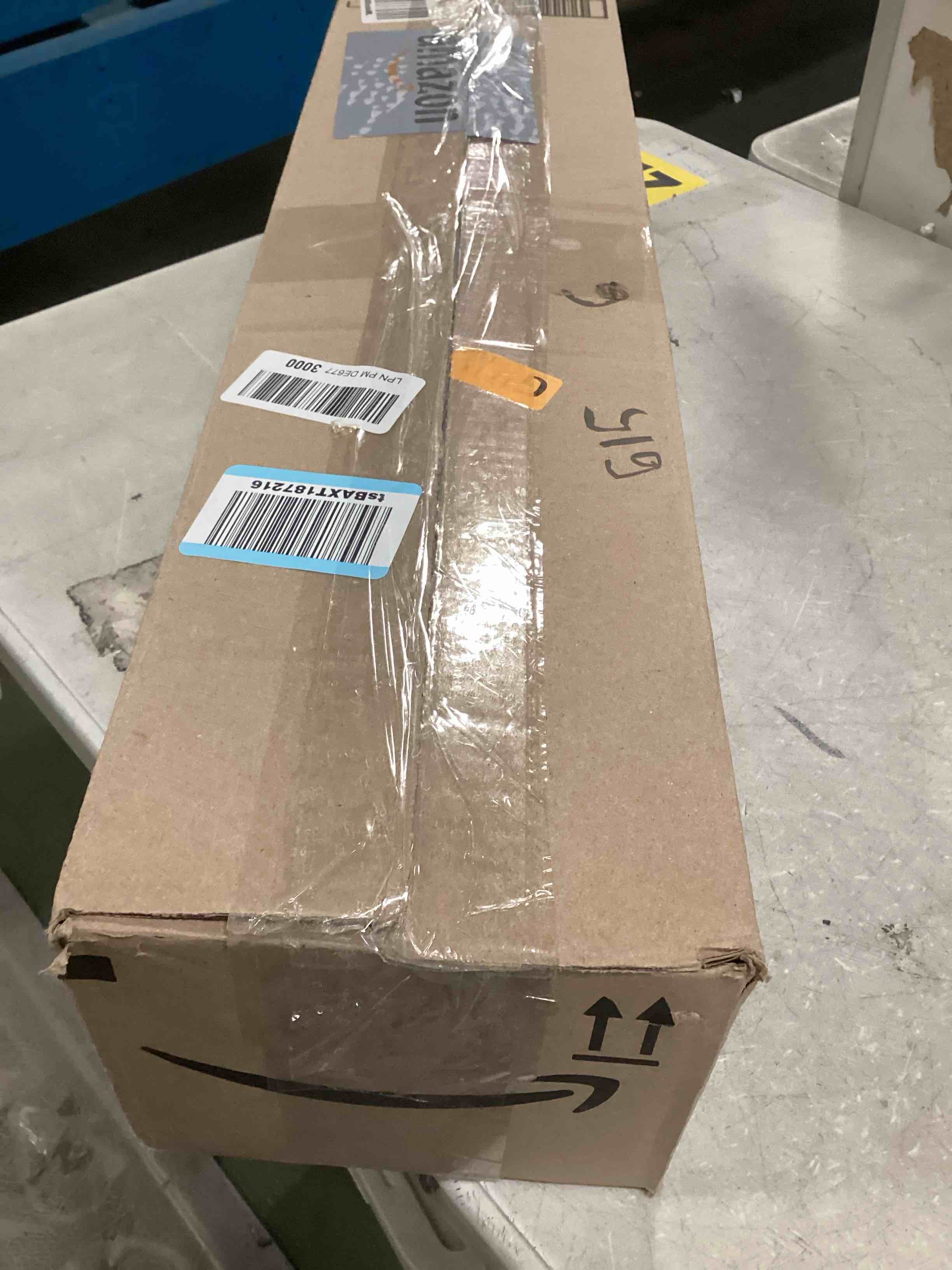 https://s3.amazonaws.com/lotting-images-prod/bidfta/GRA1471600_1736431367188.jpeg