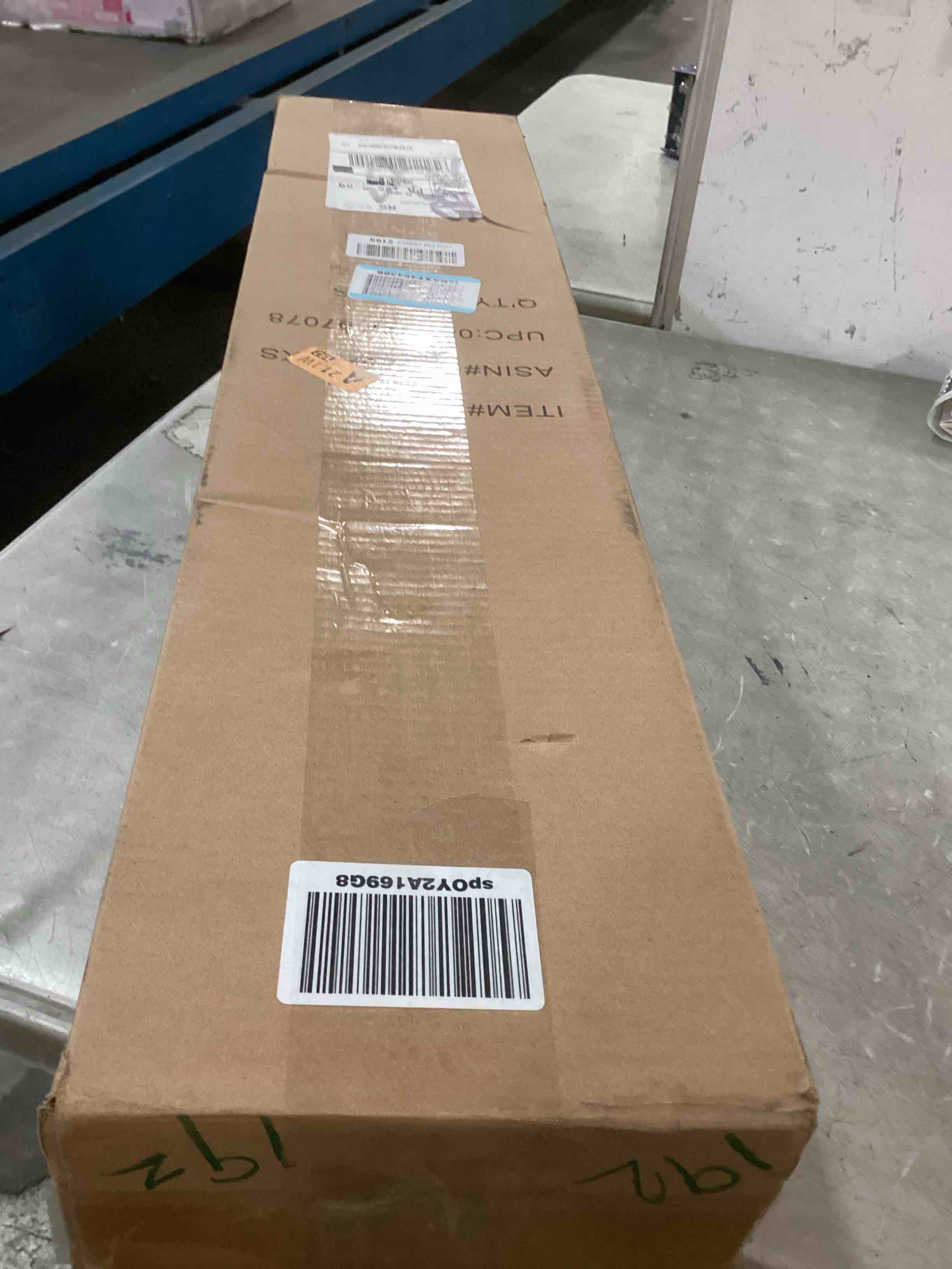 https://s3.amazonaws.com/lotting-images-prod/bidfta/GRA1472001_1736773456238.jpeg