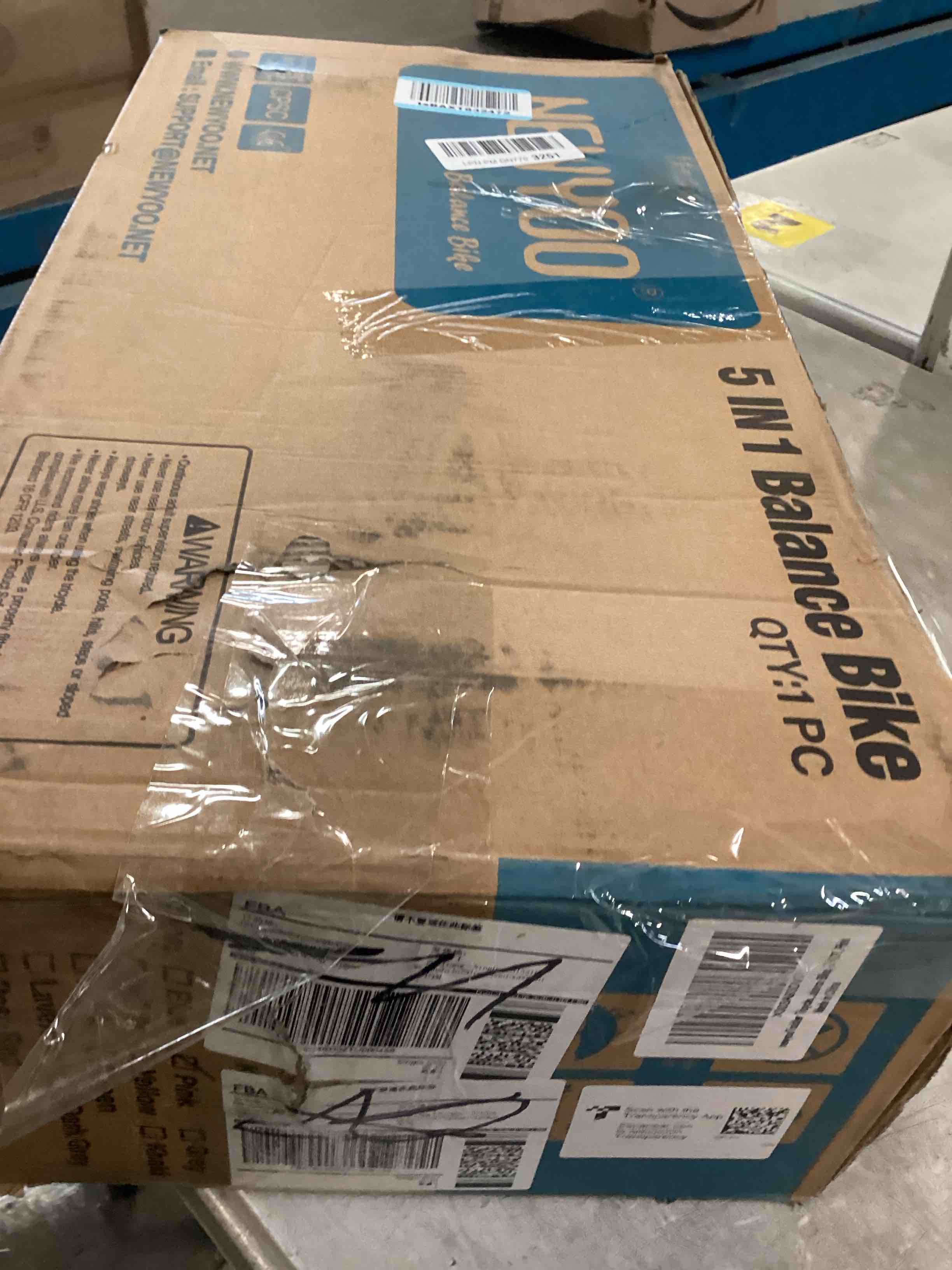 https://s3.amazonaws.com/lotting-images-prod/bidfta/GRA1472086_1736784520571.jpeg