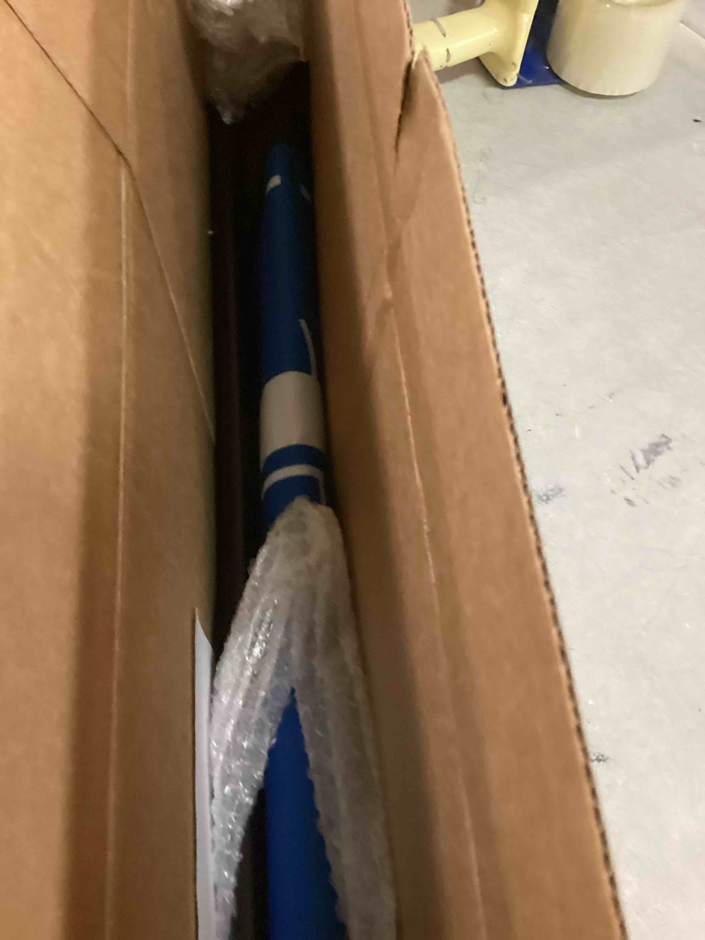 https://s3.amazonaws.com/lotting-images-prod/bidfta/GRA1472228_1736862254897.jpeg