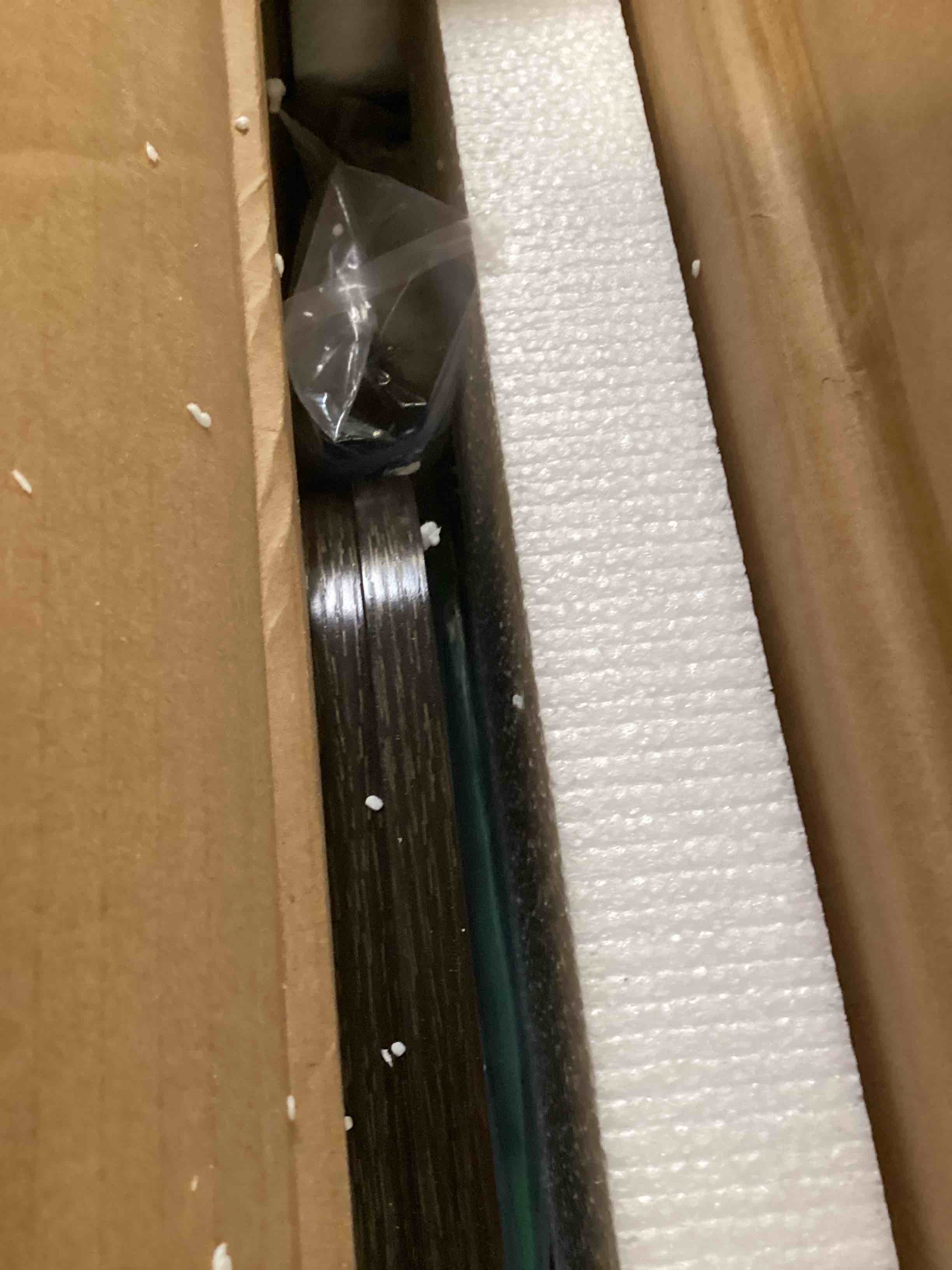 https://s3.amazonaws.com/lotting-images-prod/bidfta/GRA1472815_1737044493132.jpeg