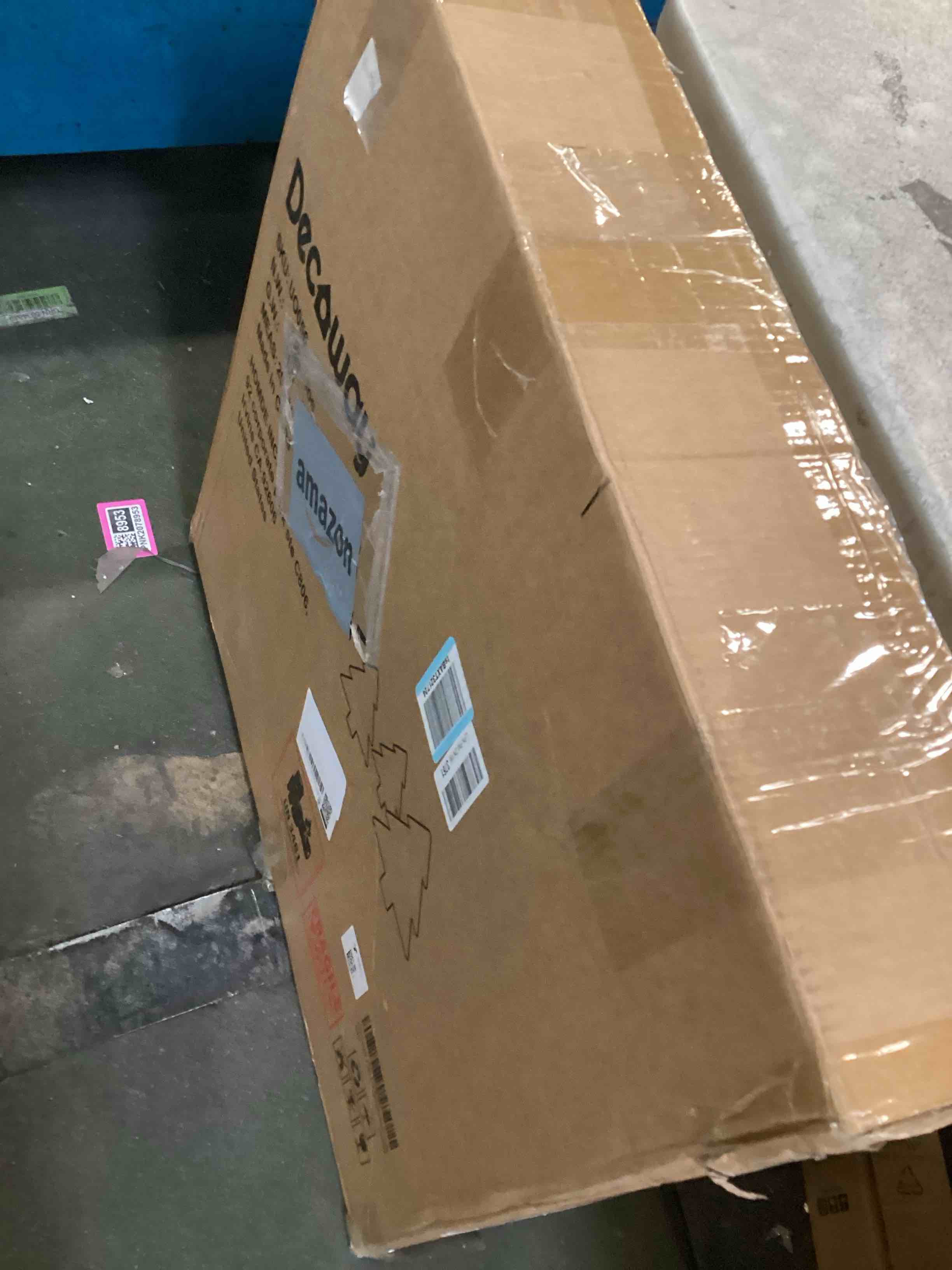 https://s3.amazonaws.com/lotting-images-prod/bidfta/GRA1473433_1737394386568.jpeg