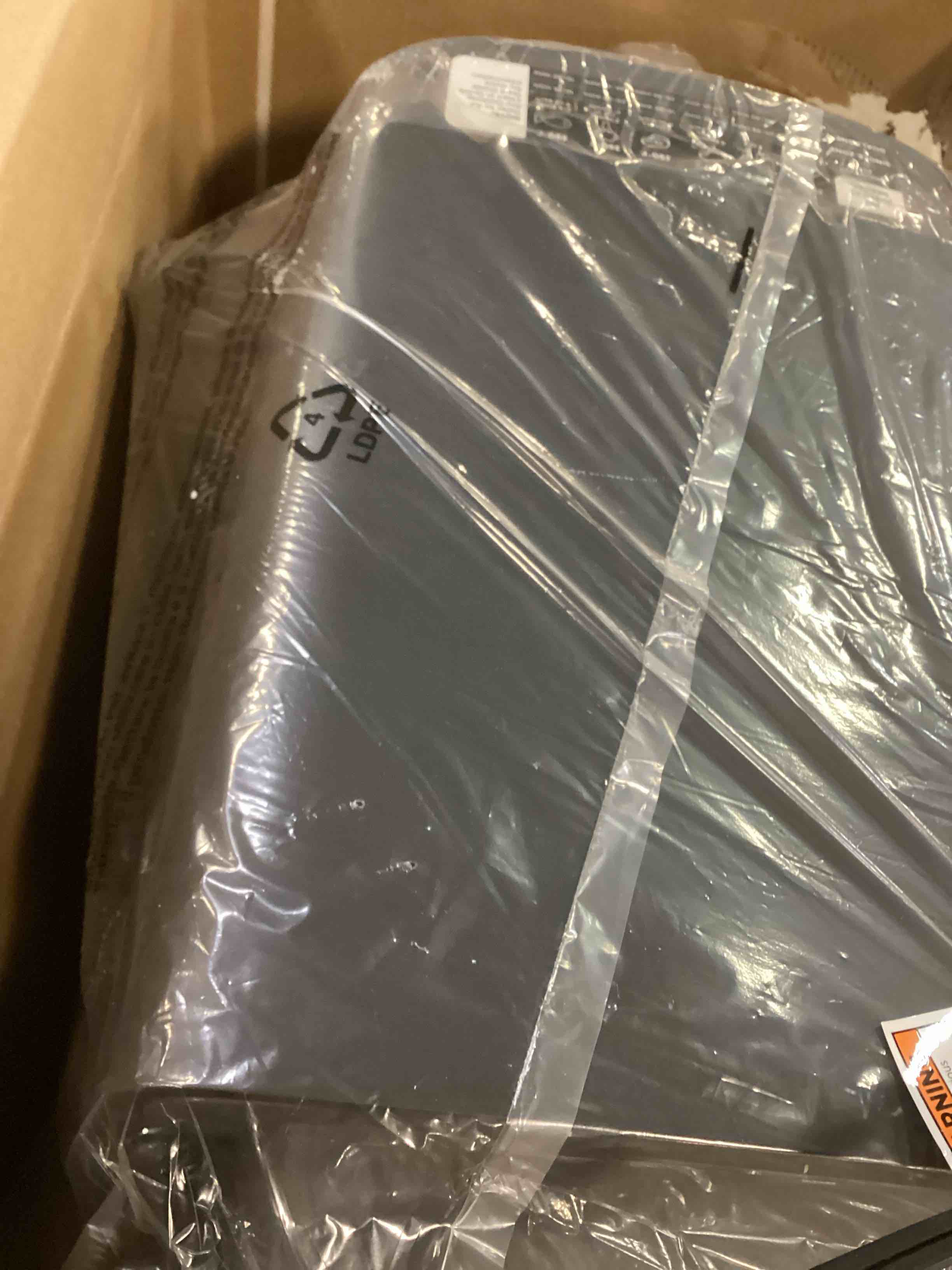 https://s3.amazonaws.com/lotting-images-prod/bidfta/GRA1473706_1737479574341.jpeg