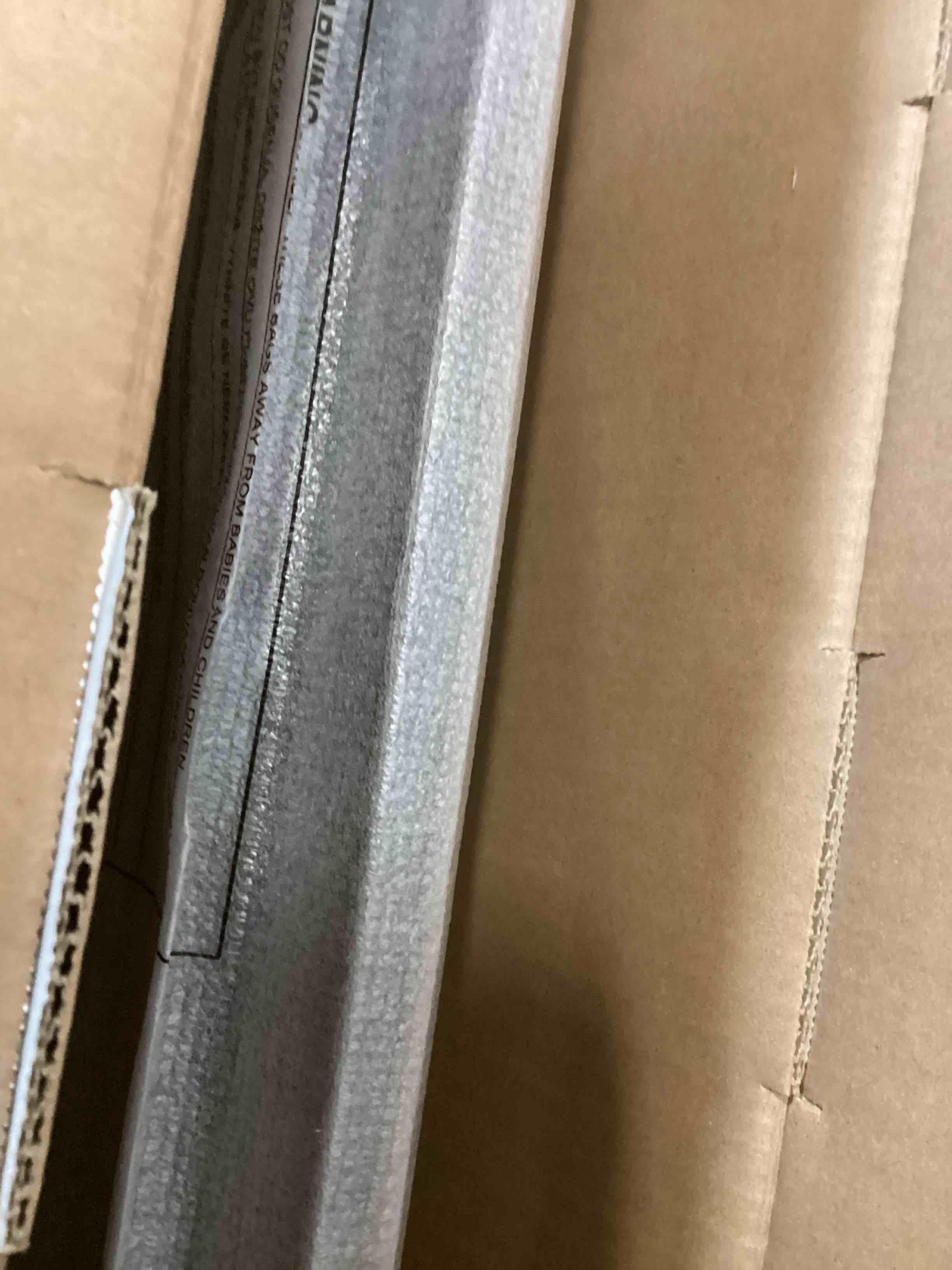 https://s3.amazonaws.com/lotting-images-prod/bidfta/GRA1473923_1737561109855.jpeg