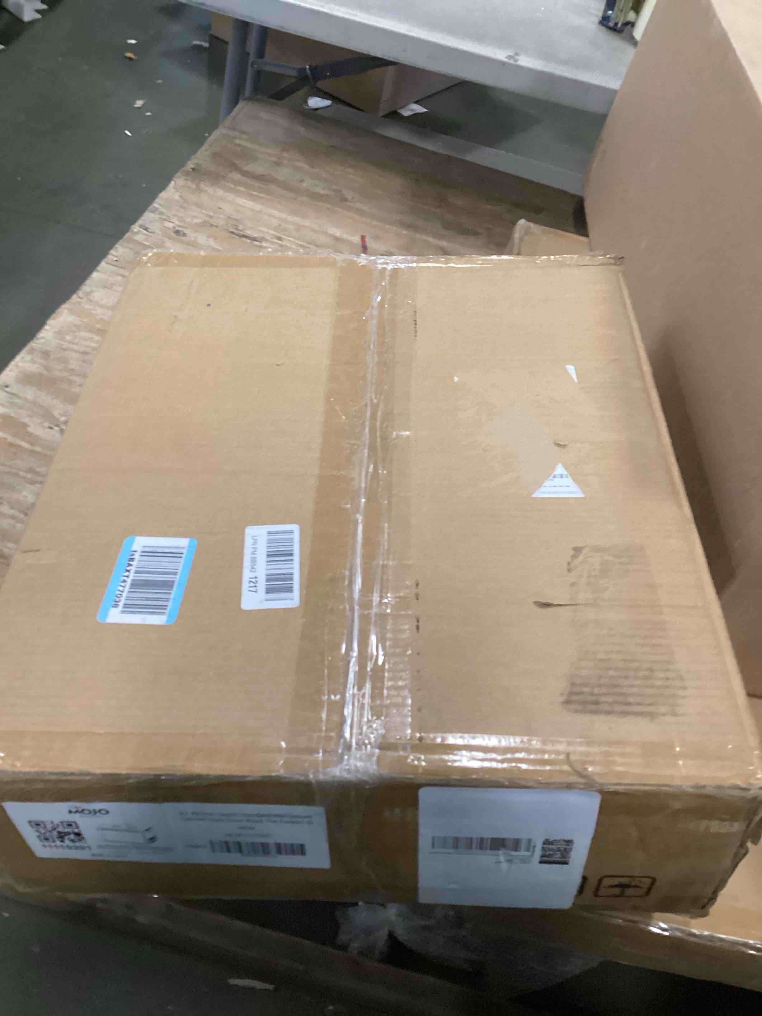 https://s3.amazonaws.com/lotting-images-prod/bidfta/GRA1475019_1733512164535.jpeg