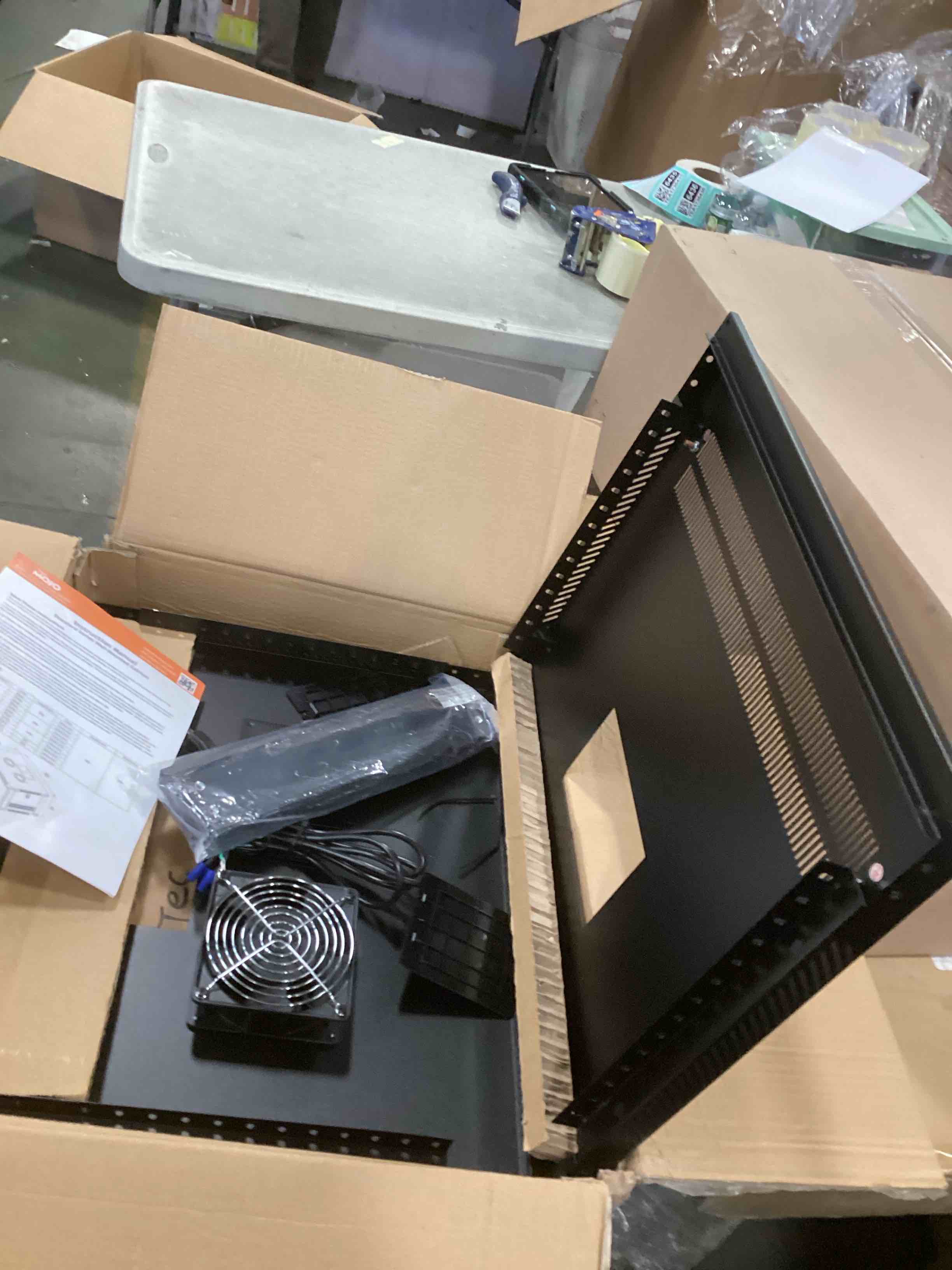 https://s3.amazonaws.com/lotting-images-prod/bidfta/GRA1475019_1733512211213.jpeg
