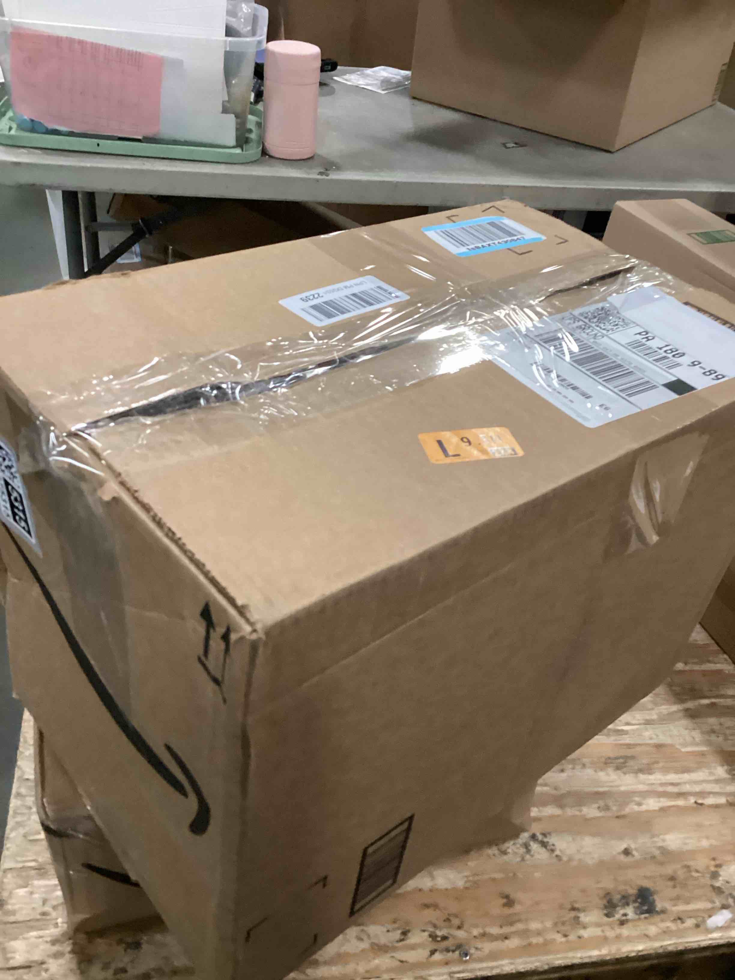 https://s3.amazonaws.com/lotting-images-prod/bidfta/GRA1475315_1733846406484.jpeg