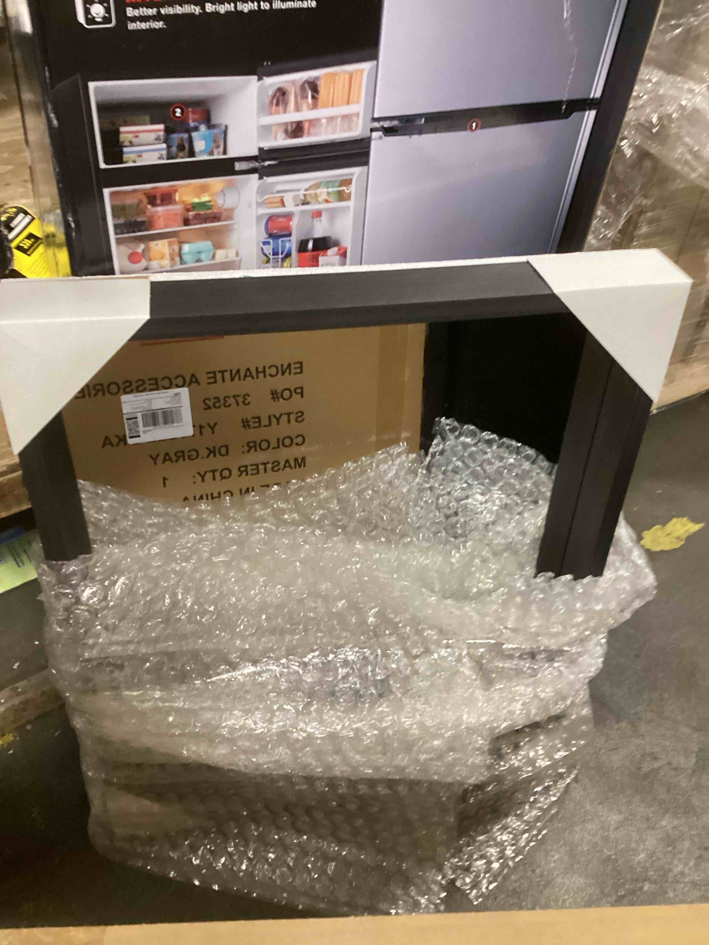 https://s3.amazonaws.com/lotting-images-prod/bidfta/GRA1476171_1734363851110.jpeg