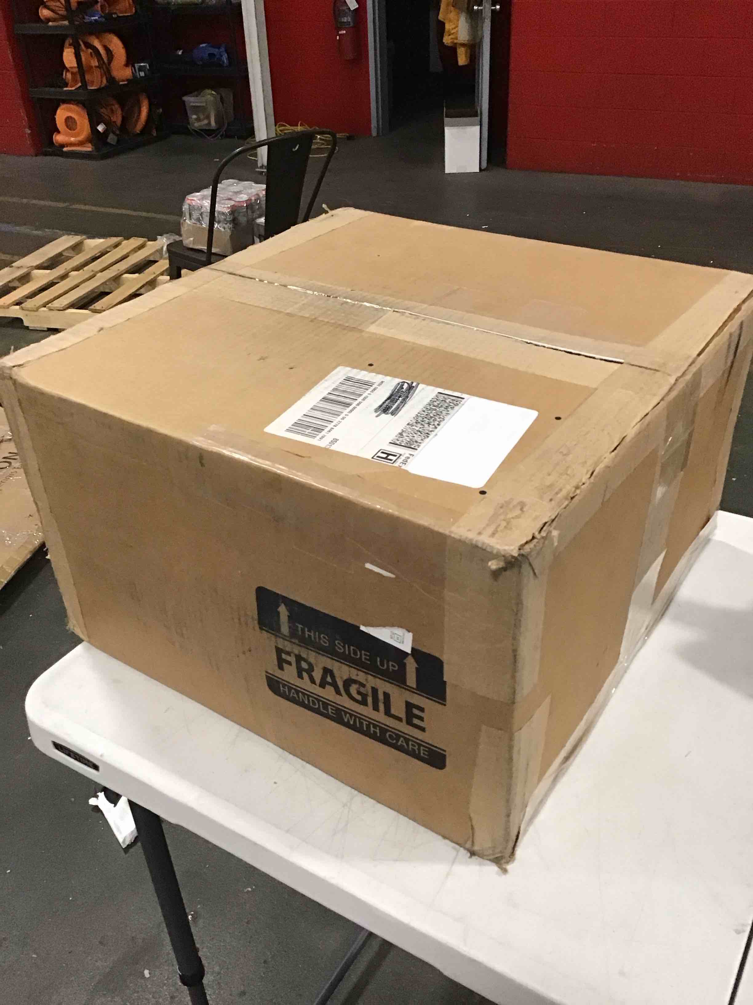 https://s3.amazonaws.com/lotting-images-prod/bidfta/GRA1477834_1733922893248.jpeg