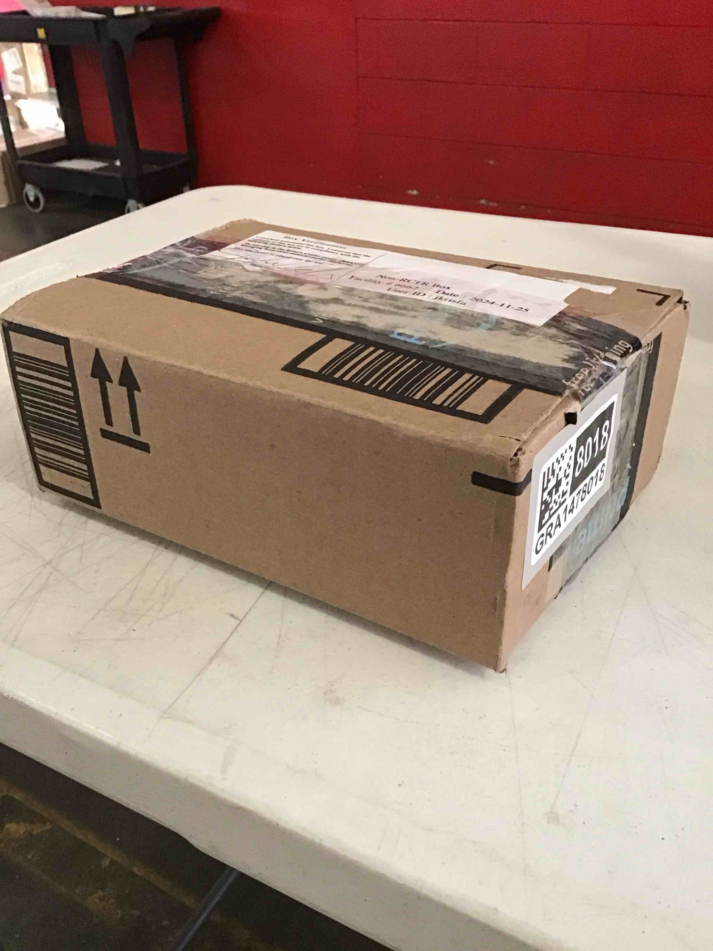 https://s3.amazonaws.com/lotting-images-prod/bidfta/GRA1478018_1734017432122.jpeg