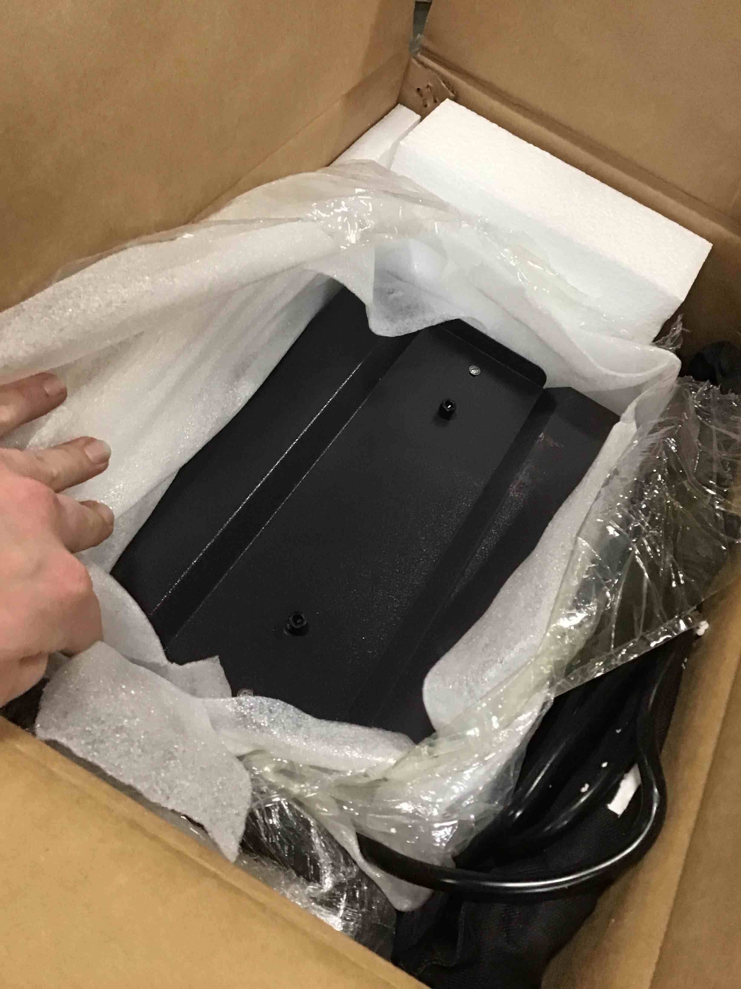 https://s3.amazonaws.com/lotting-images-prod/bidfta/GRA1478447_1734464278682.jpeg