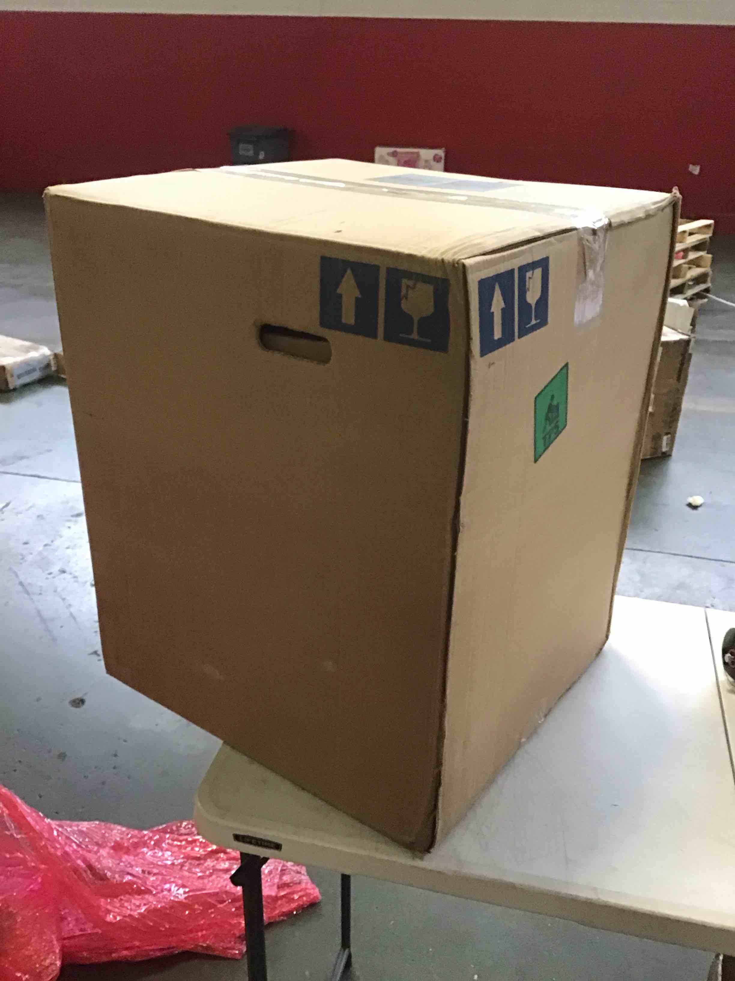 https://s3.amazonaws.com/lotting-images-prod/bidfta/GRA1478594_1734632584960.jpeg