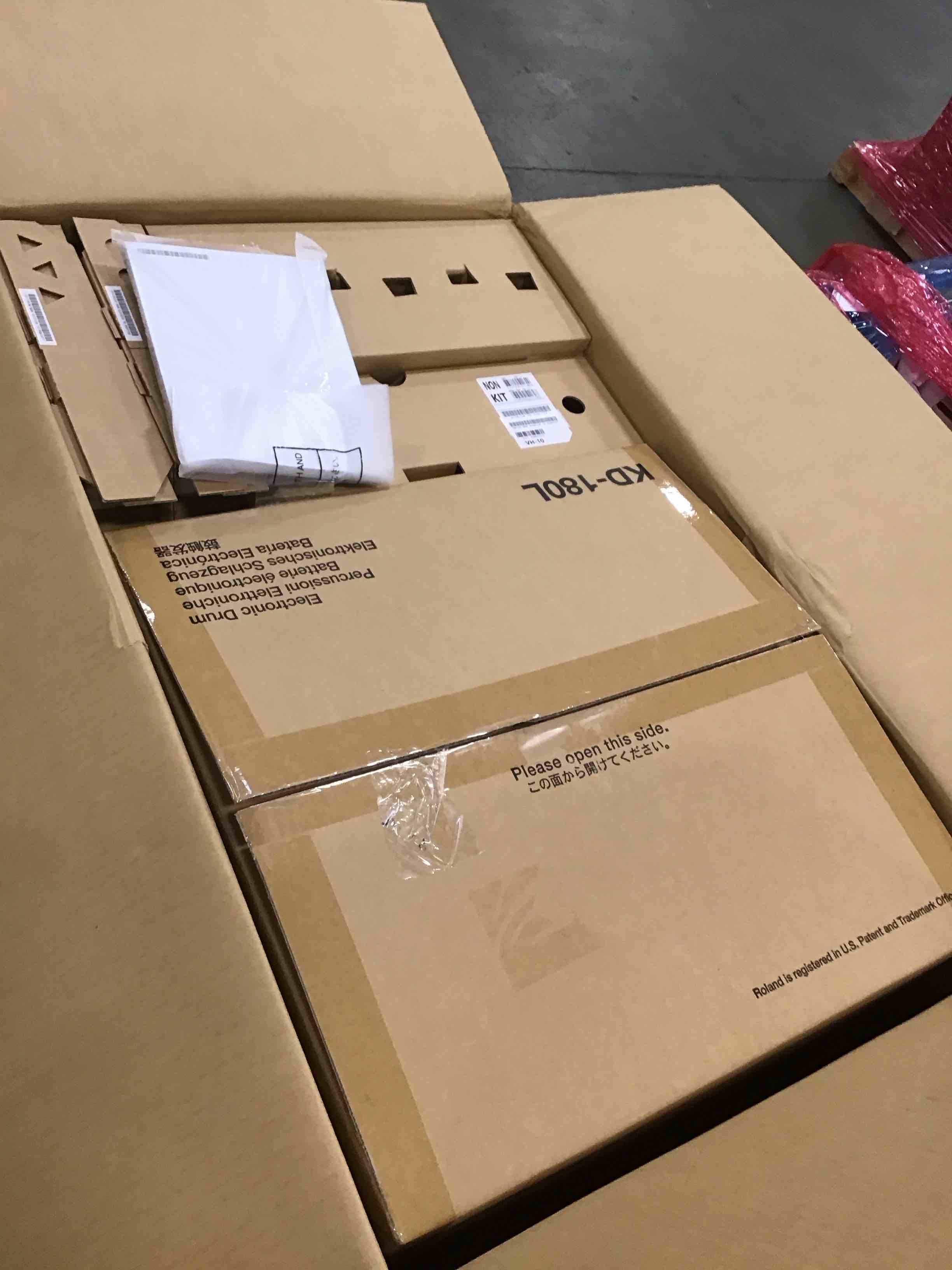 https://s3.amazonaws.com/lotting-images-prod/bidfta/GRA1478624_1734641813162.jpeg
