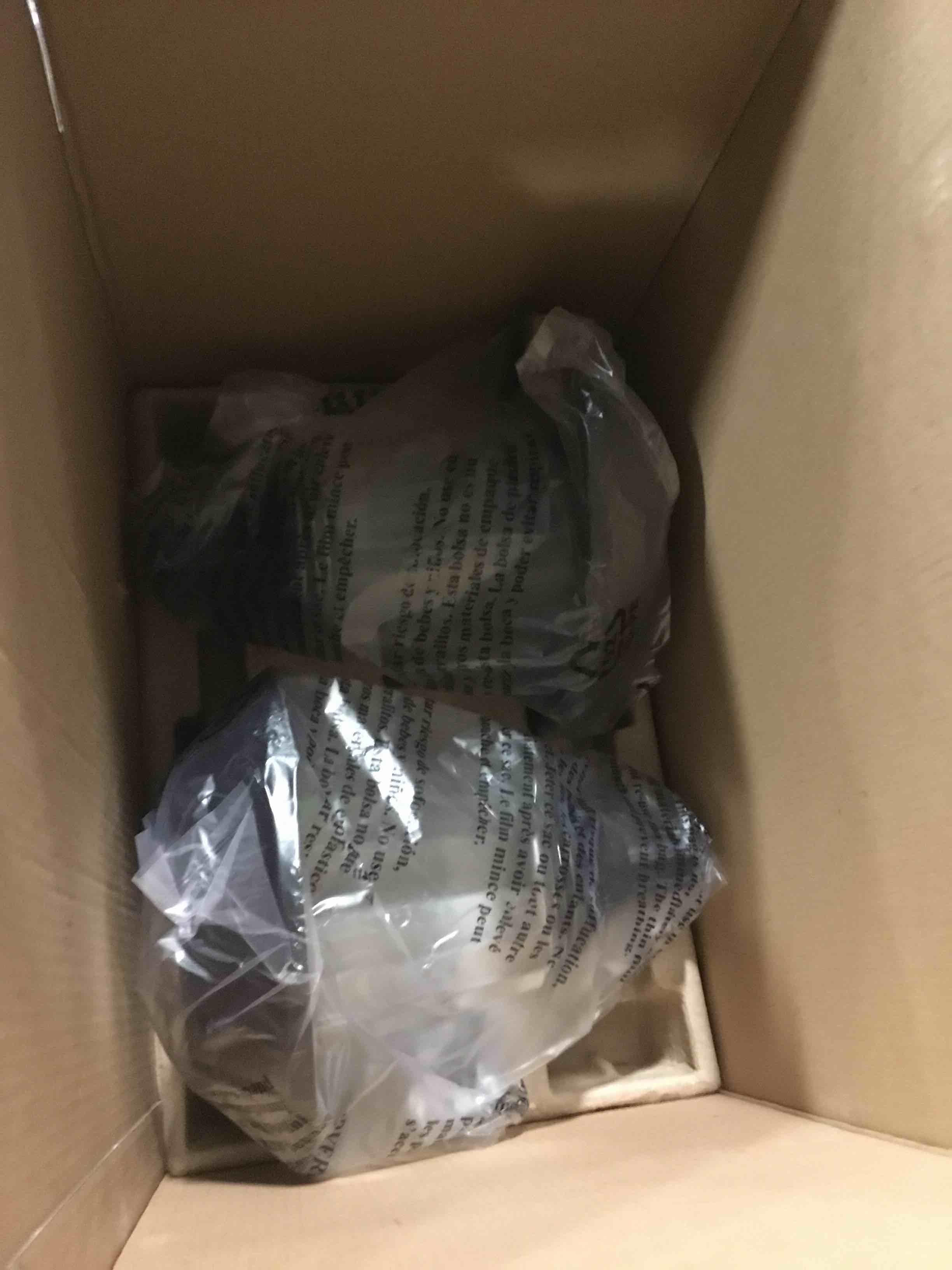 https://s3.amazonaws.com/lotting-images-prod/bidfta/GRA1479223_1735676377912.jpeg