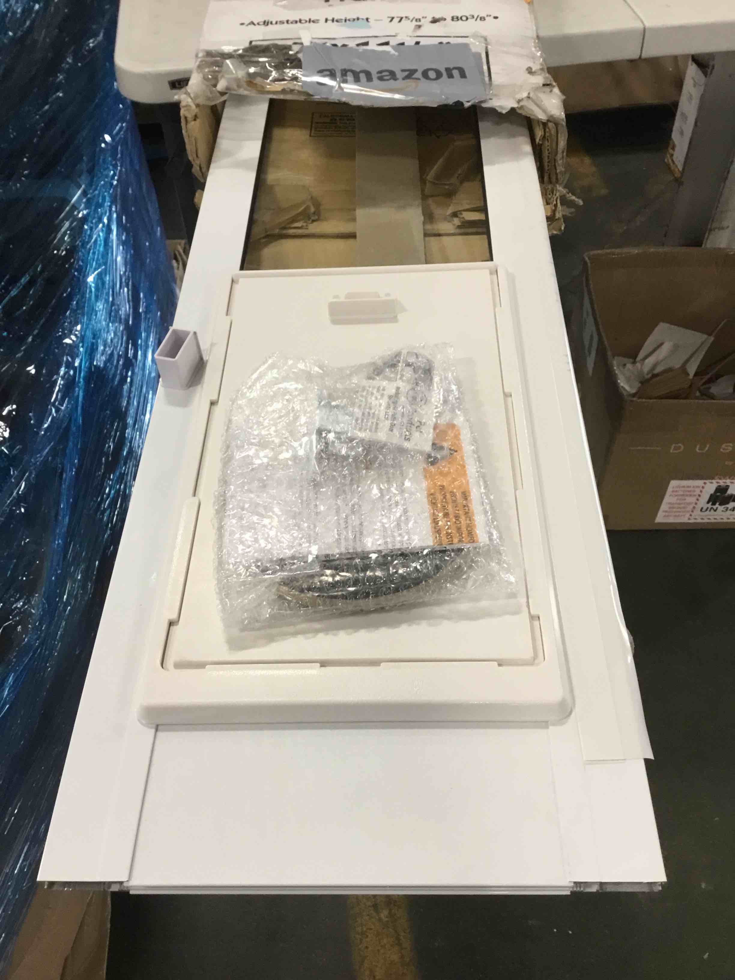 https://s3.amazonaws.com/lotting-images-prod/bidfta/GRA1479293_1735848481984.jpeg