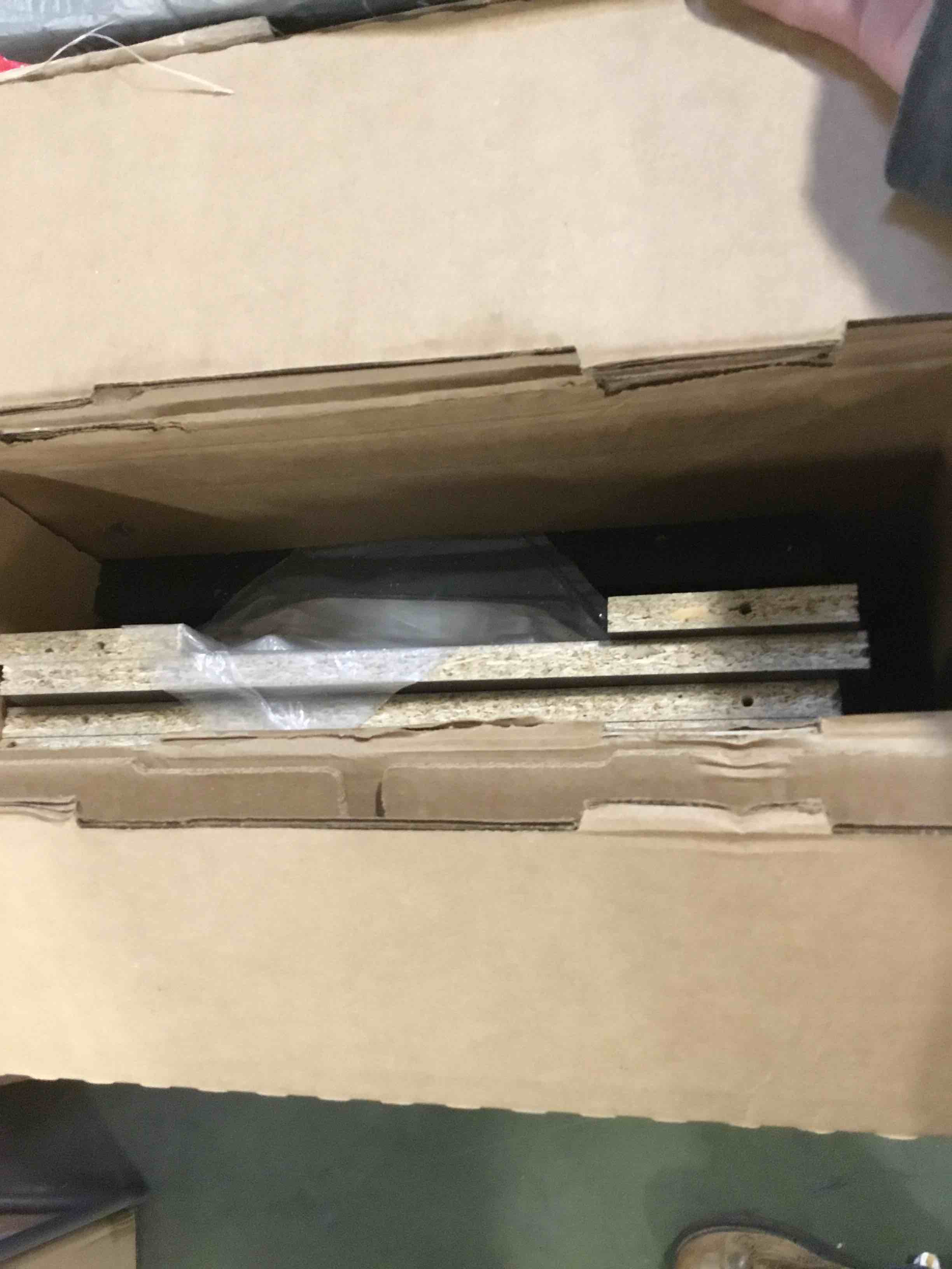 https://s3.amazonaws.com/lotting-images-prod/bidfta/GRA1479379_1735938942476.jpeg