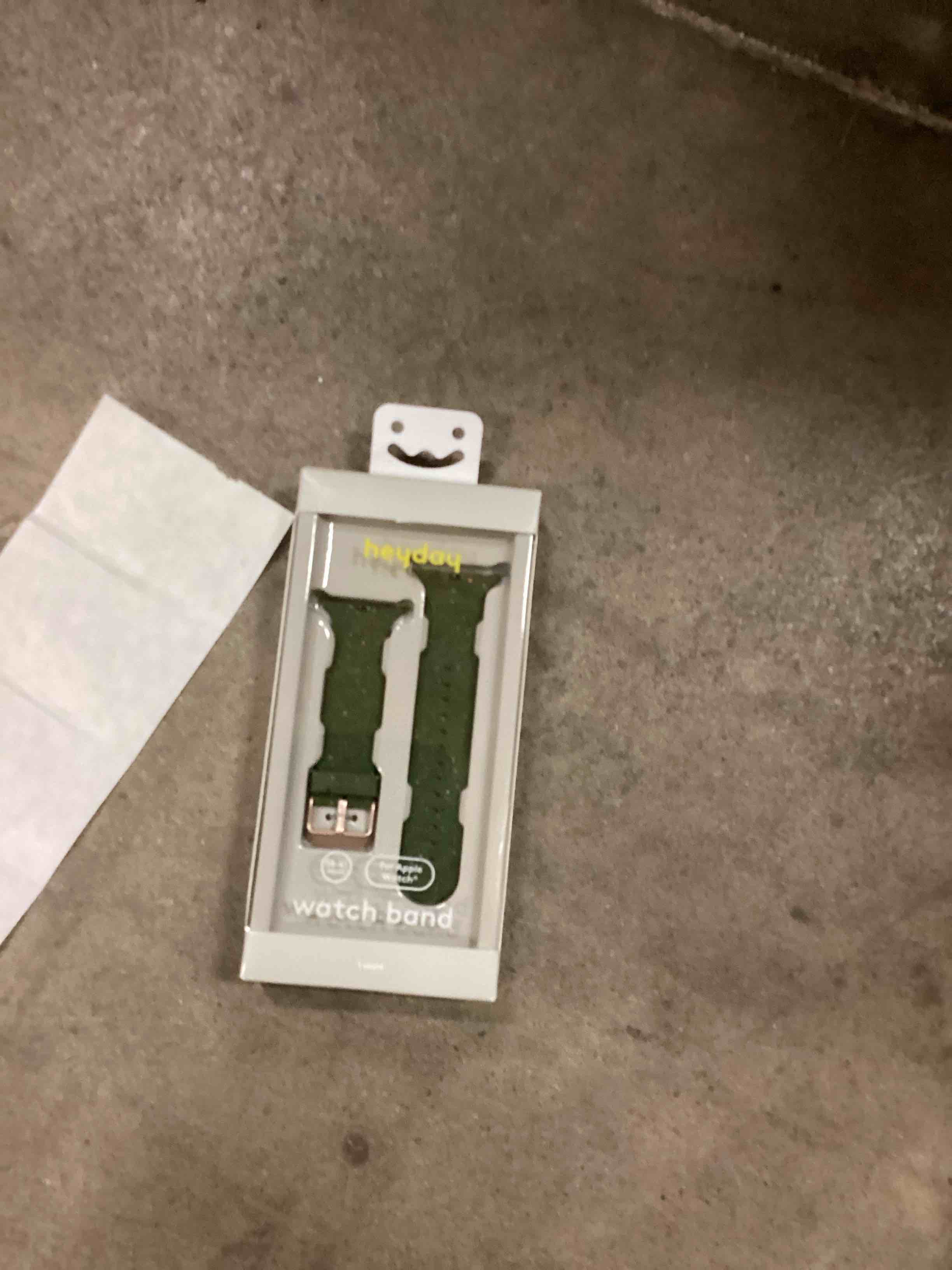 https://s3.amazonaws.com/lotting-images-prod/bidfta/GRA1504270_1749753455047.jpeg