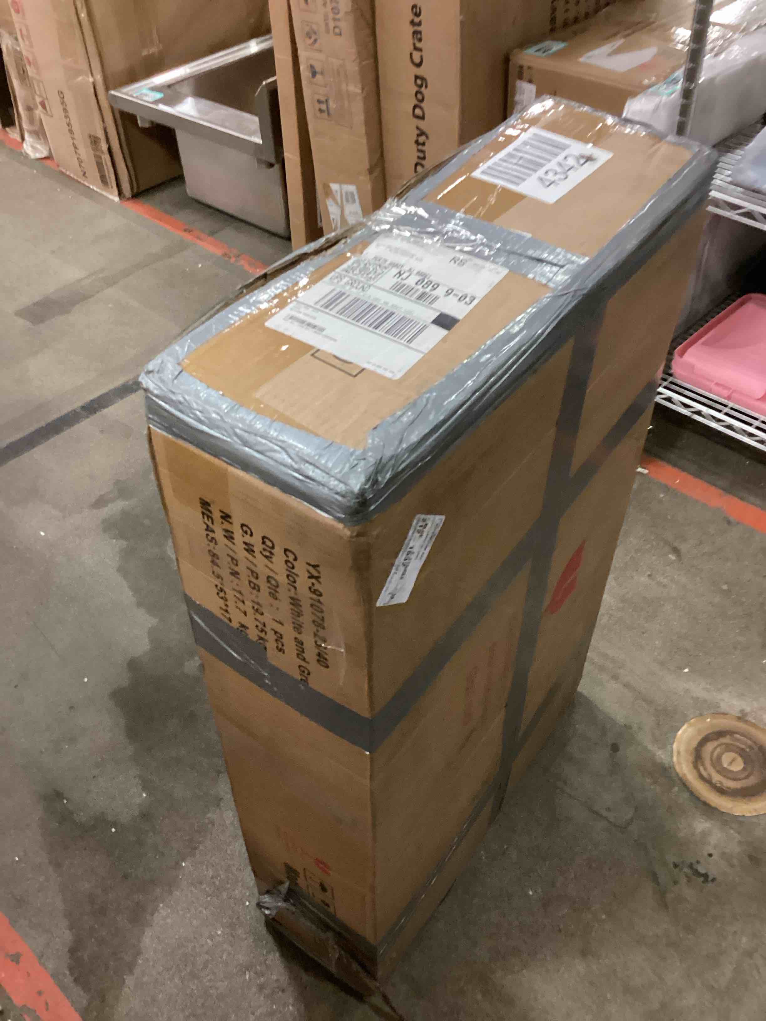 https://s3.amazonaws.com/lotting-images-prod/bidfta/GRA1504540_1750517073758.jpeg