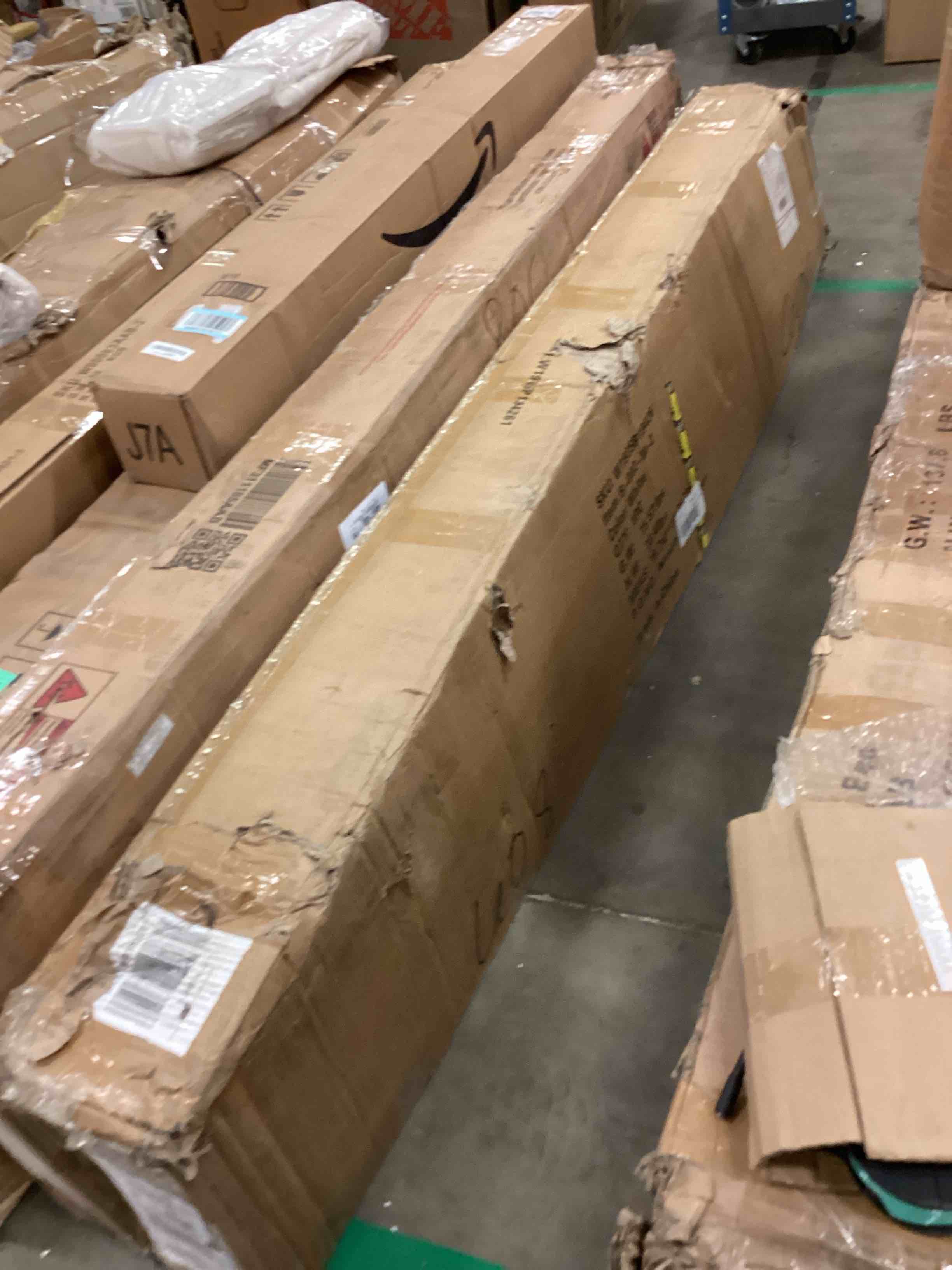 https://s3.amazonaws.com/lotting-images-prod/bidfta/GRA1504613_1750528700524.jpeg