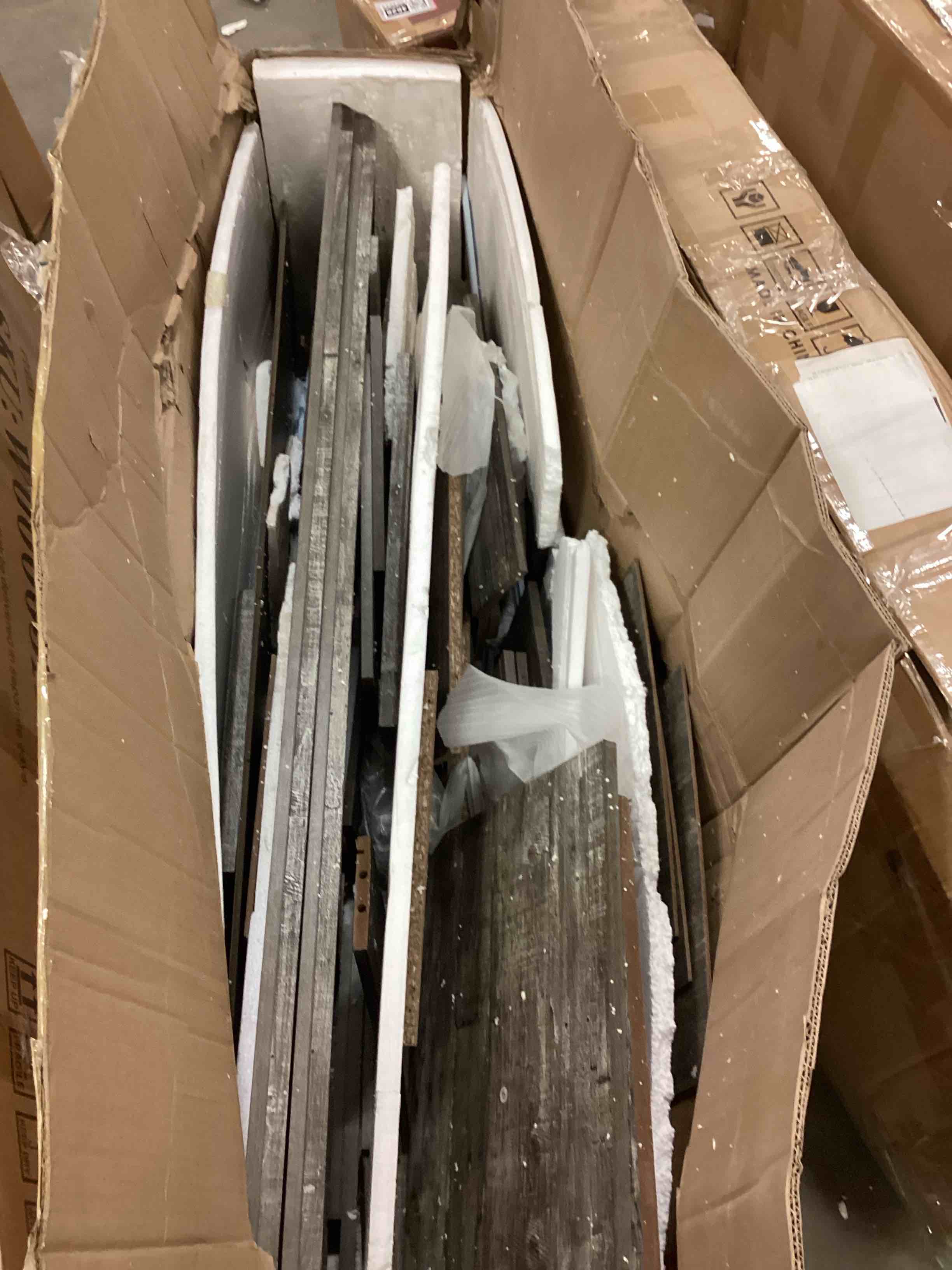 https://s3.amazonaws.com/lotting-images-prod/bidfta/GRA1504619_1750526640365.jpeg