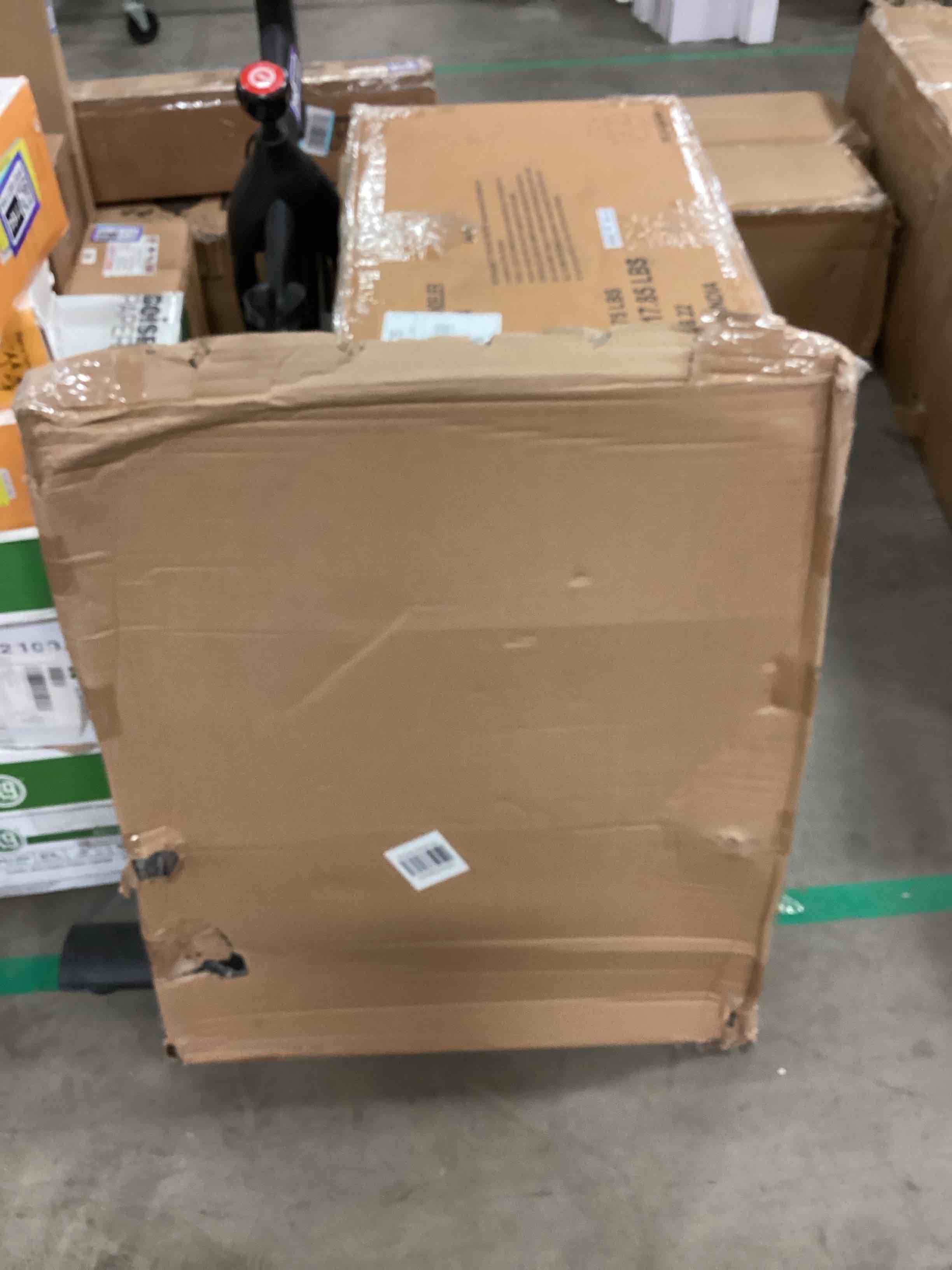 https://s3.amazonaws.com/lotting-images-prod/bidfta/GRA1504631_1750518783997.jpeg