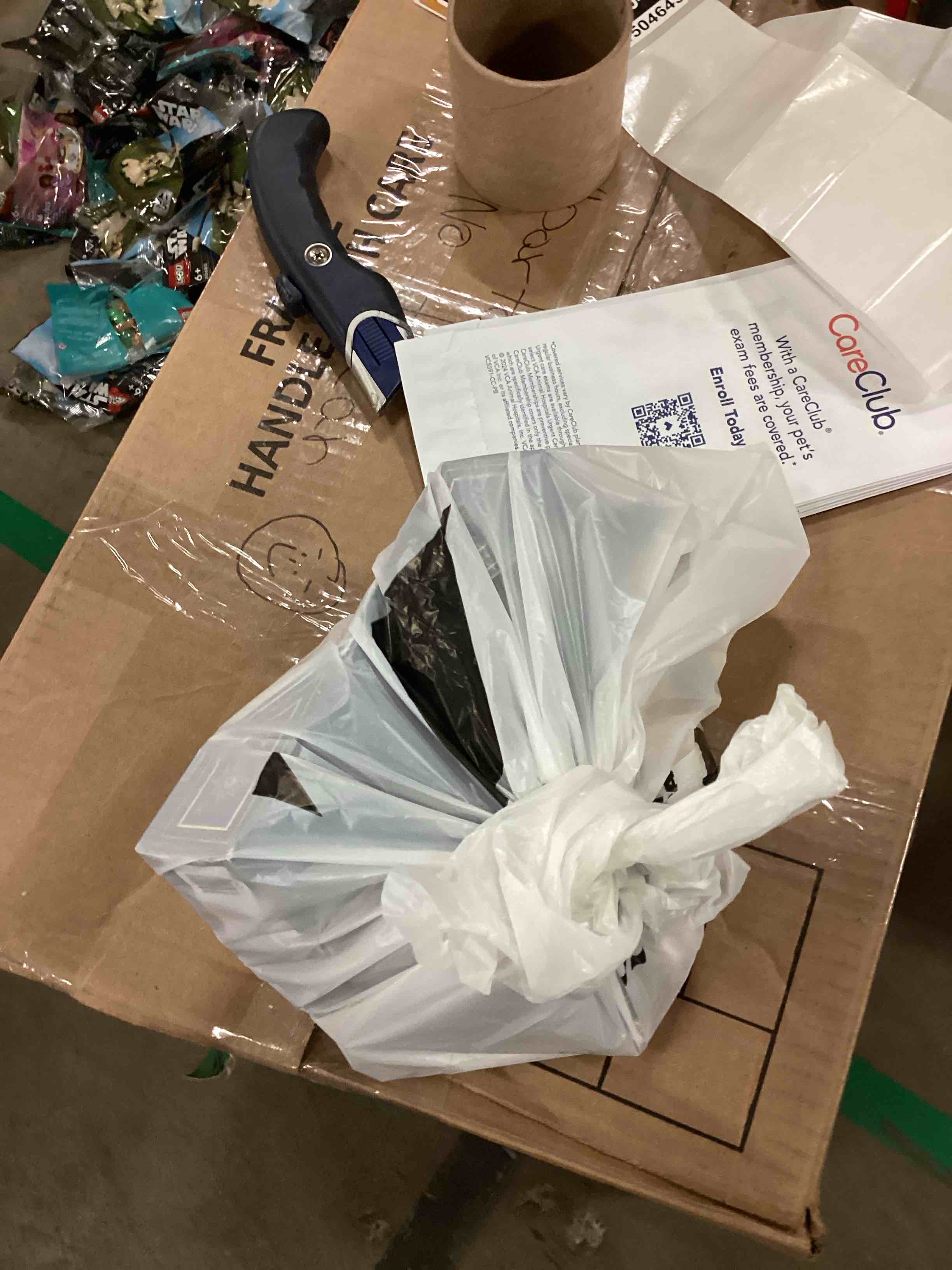 https://s3.amazonaws.com/lotting-images-prod/bidfta/GRA1504643_1750702146051.jpeg