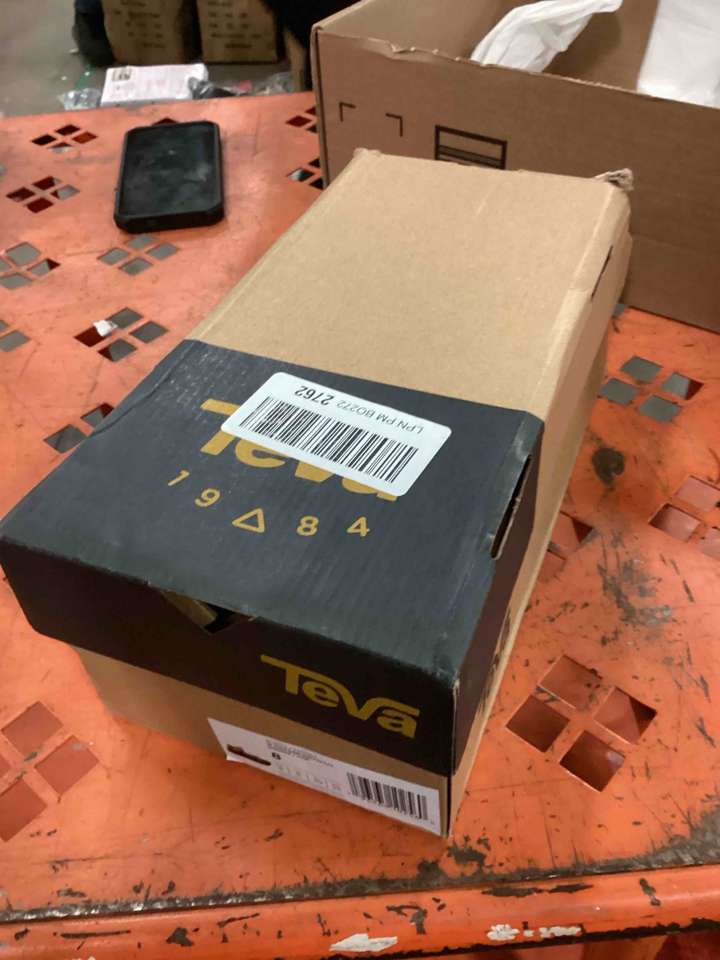 https://s3.amazonaws.com/lotting-images-prod/bidfta/GRA1504700_1750774744331.jpeg