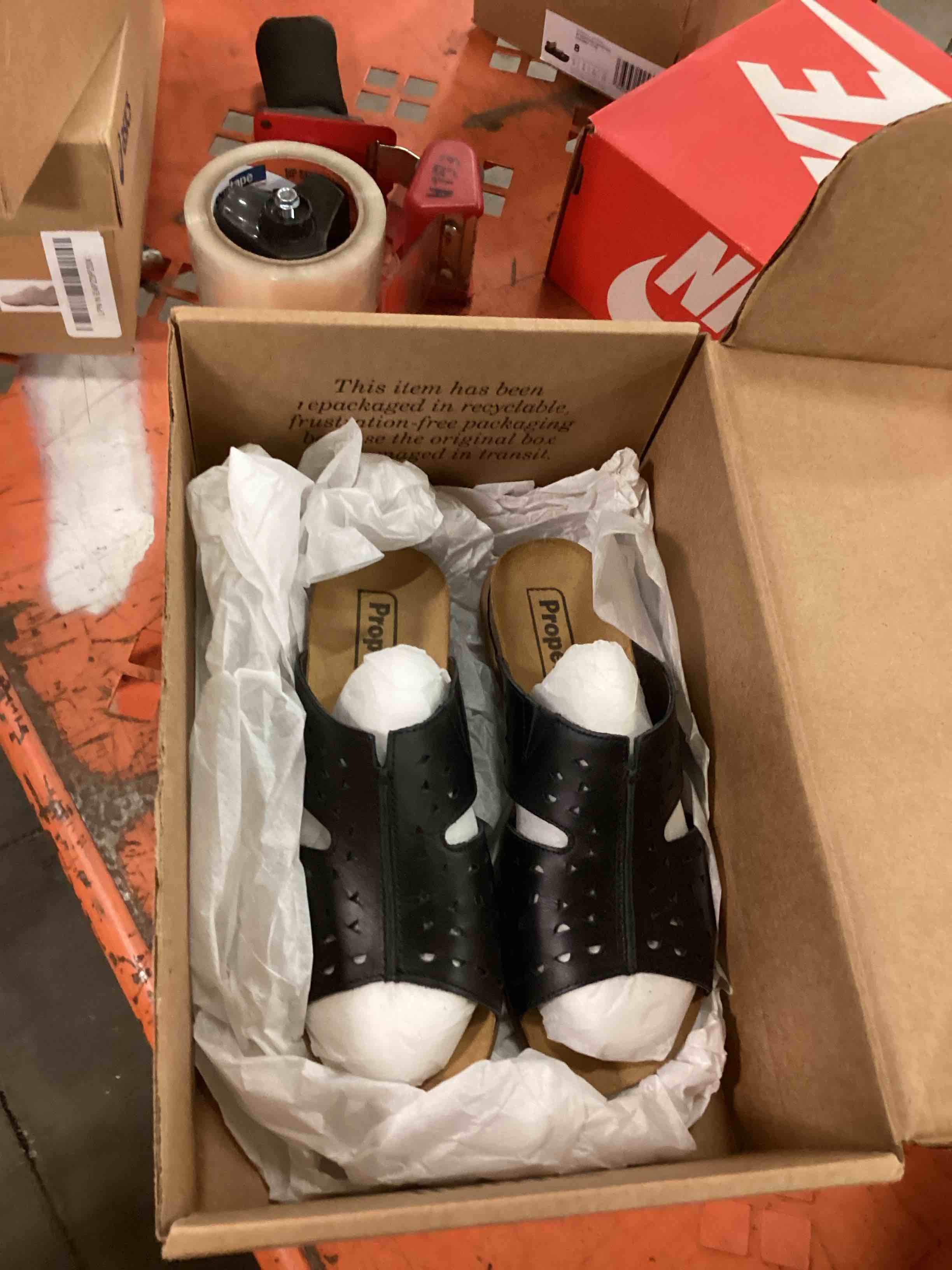 https://s3.amazonaws.com/lotting-images-prod/bidfta/GRA1504705_1750715557526.jpeg