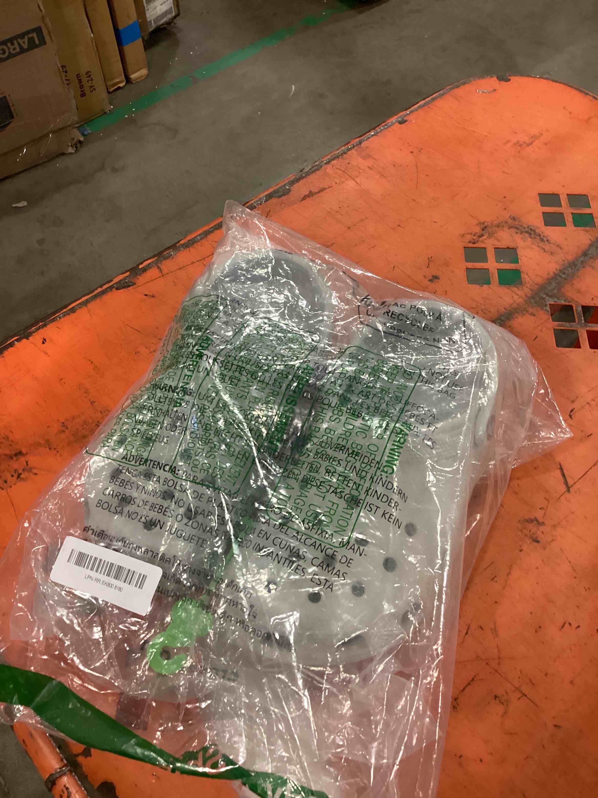 https://s3.amazonaws.com/lotting-images-prod/bidfta/GRA1504708_1750715051091.jpeg